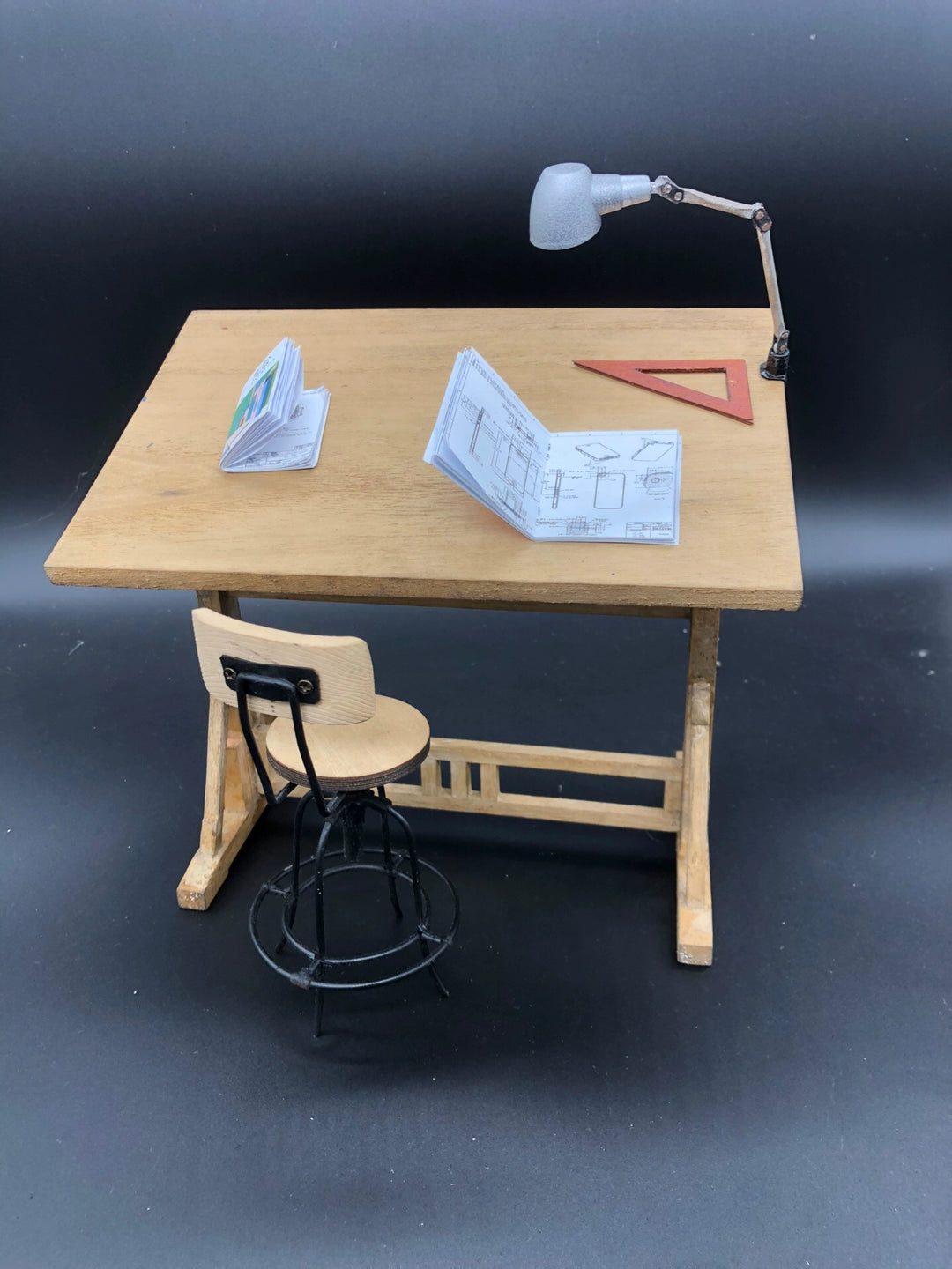 Banco de trabajo de madera a escala 1:6, muebles en miniatura para casa de muñecas Blyth BJD