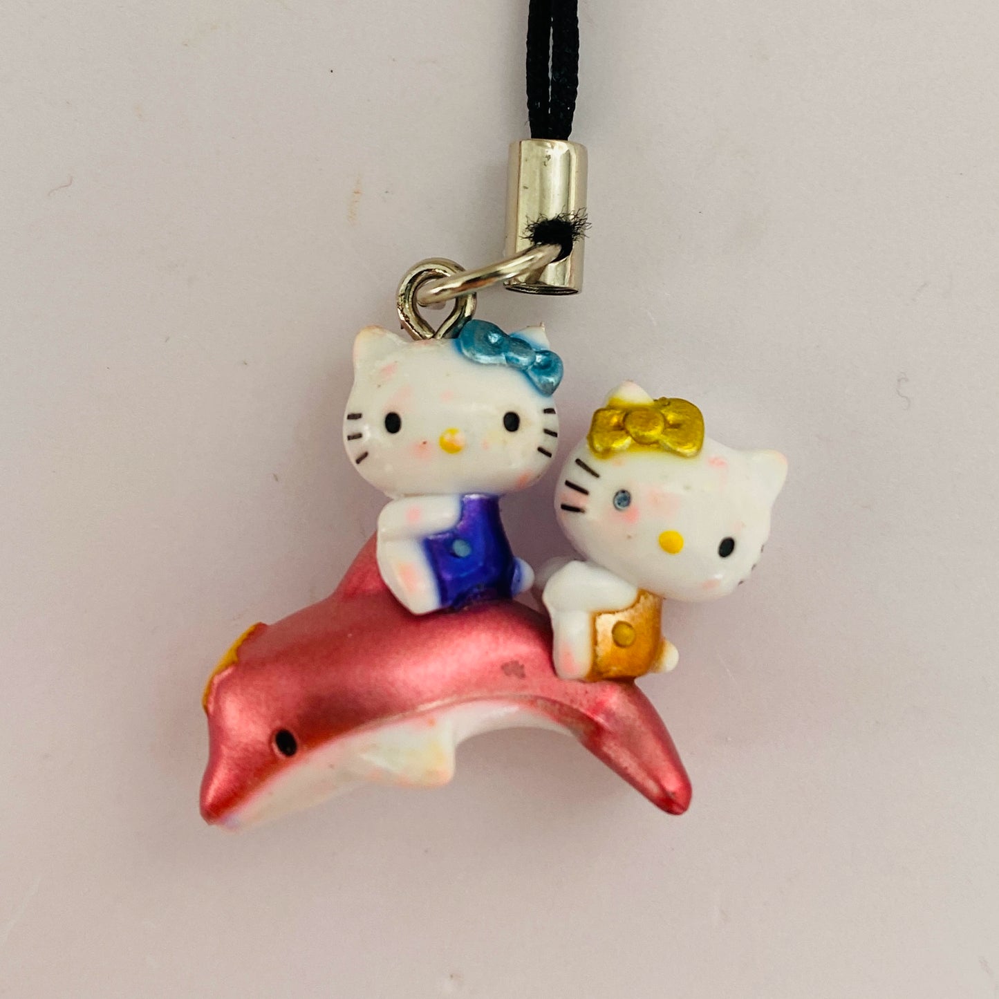 Accesorios para casa de muñecas en miniatura a escala 1:12, juego de comida de Hello Kitty, colgante para teléfono, colección defectuosa