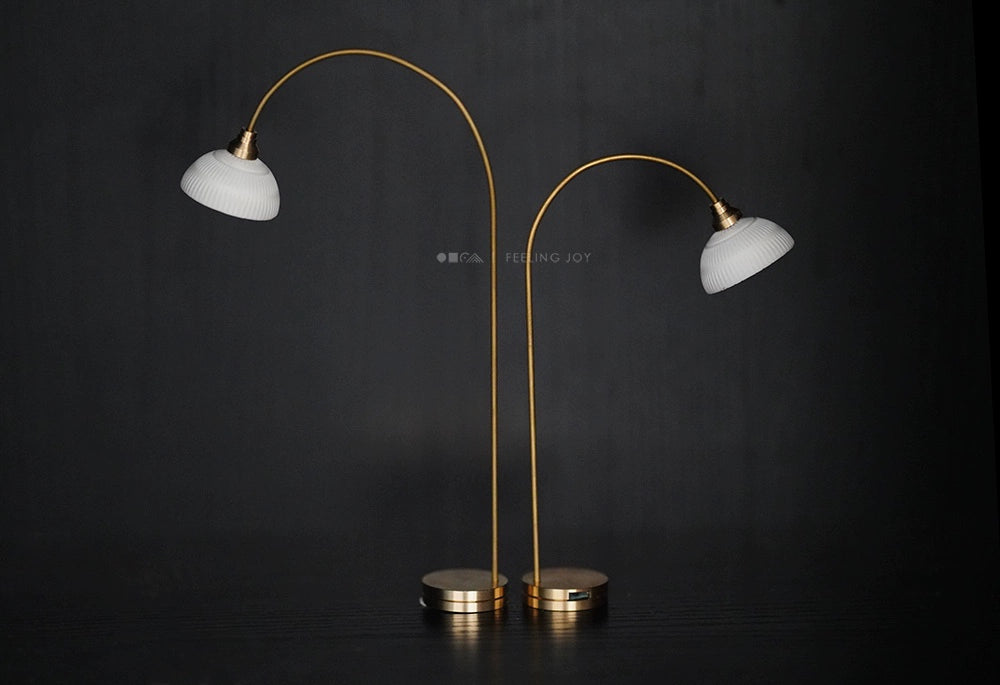Lampe de sol miniature pour maison de poupée, échelle 1:12, avec éclairage, accessoires de scène GSC, meubles miniatures à l'échelle 1:10 et 1:8