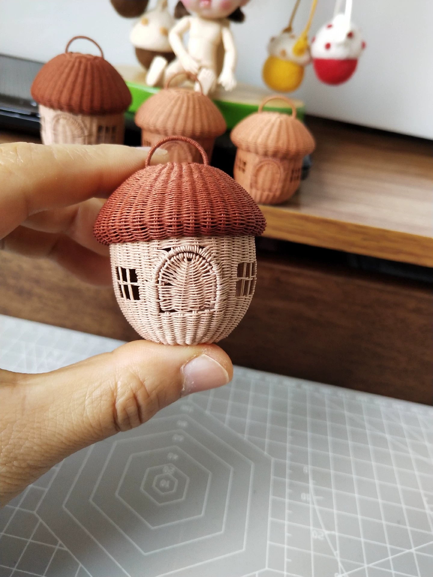 1:6 Scale Miniature Woven Rattan Handbag Dollhouse Accessory For Blythe Doll