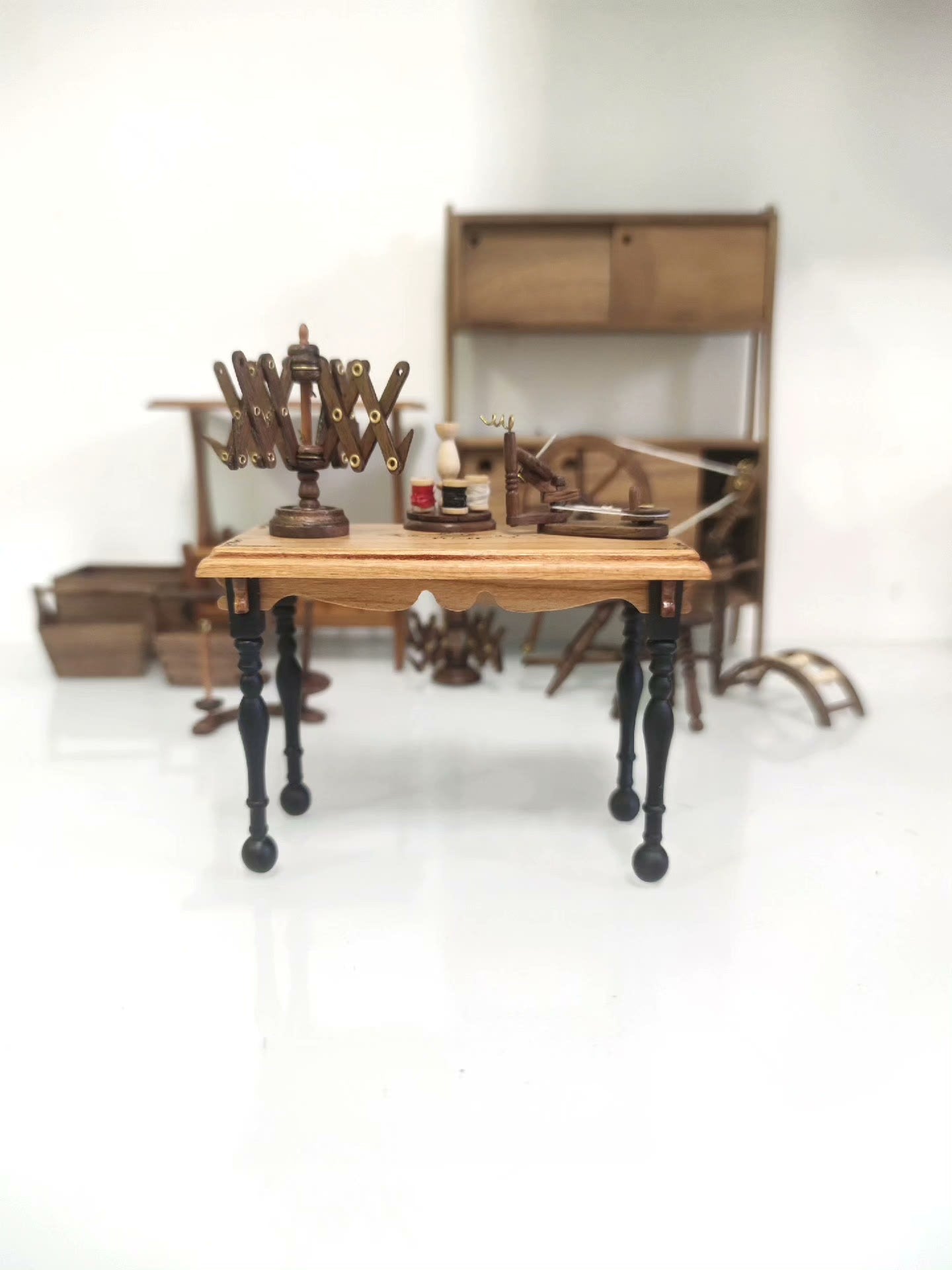 Meubles miniatures vintage pour maison de poupée, bureau simple, échelle 1:12