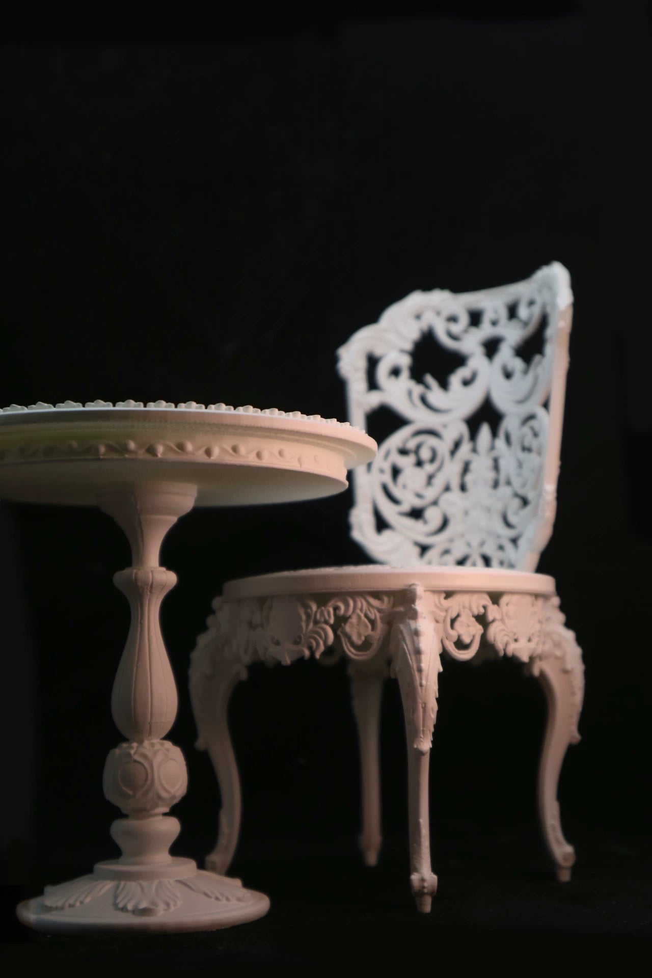 Muebles BJD Blythe de estilo europeo vintage con aspecto de hierro, mesa y sillas, escala 1:3 y escala 1:4, casa de muñecas en miniatura