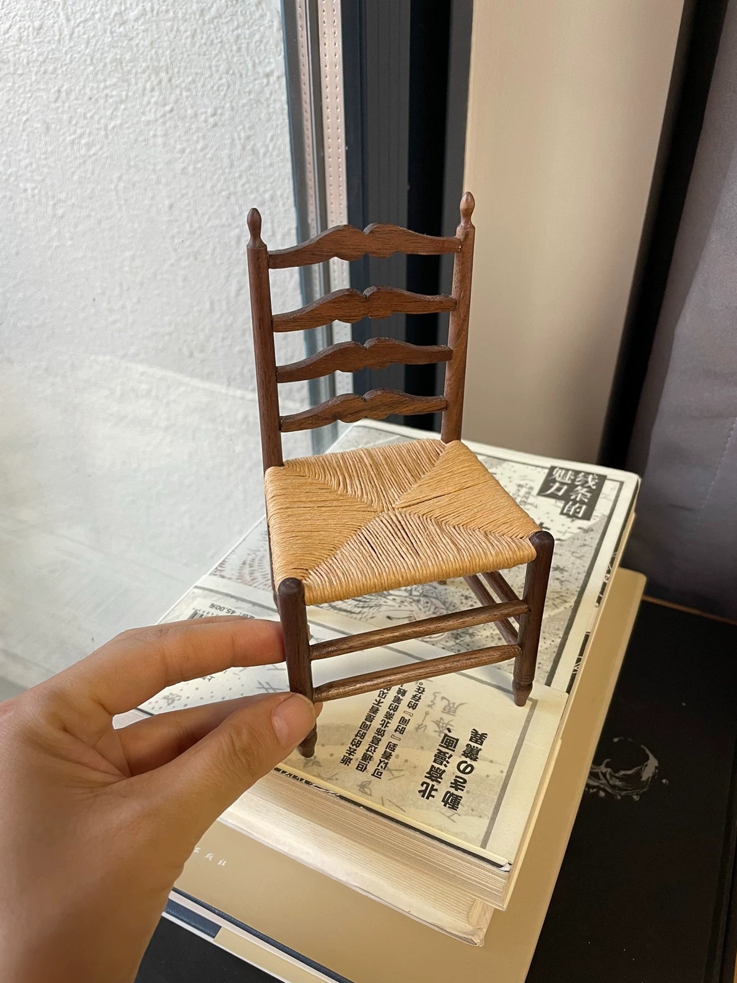 1:12 Scale Handwoven Miniature Chair Dollhouse Furniture