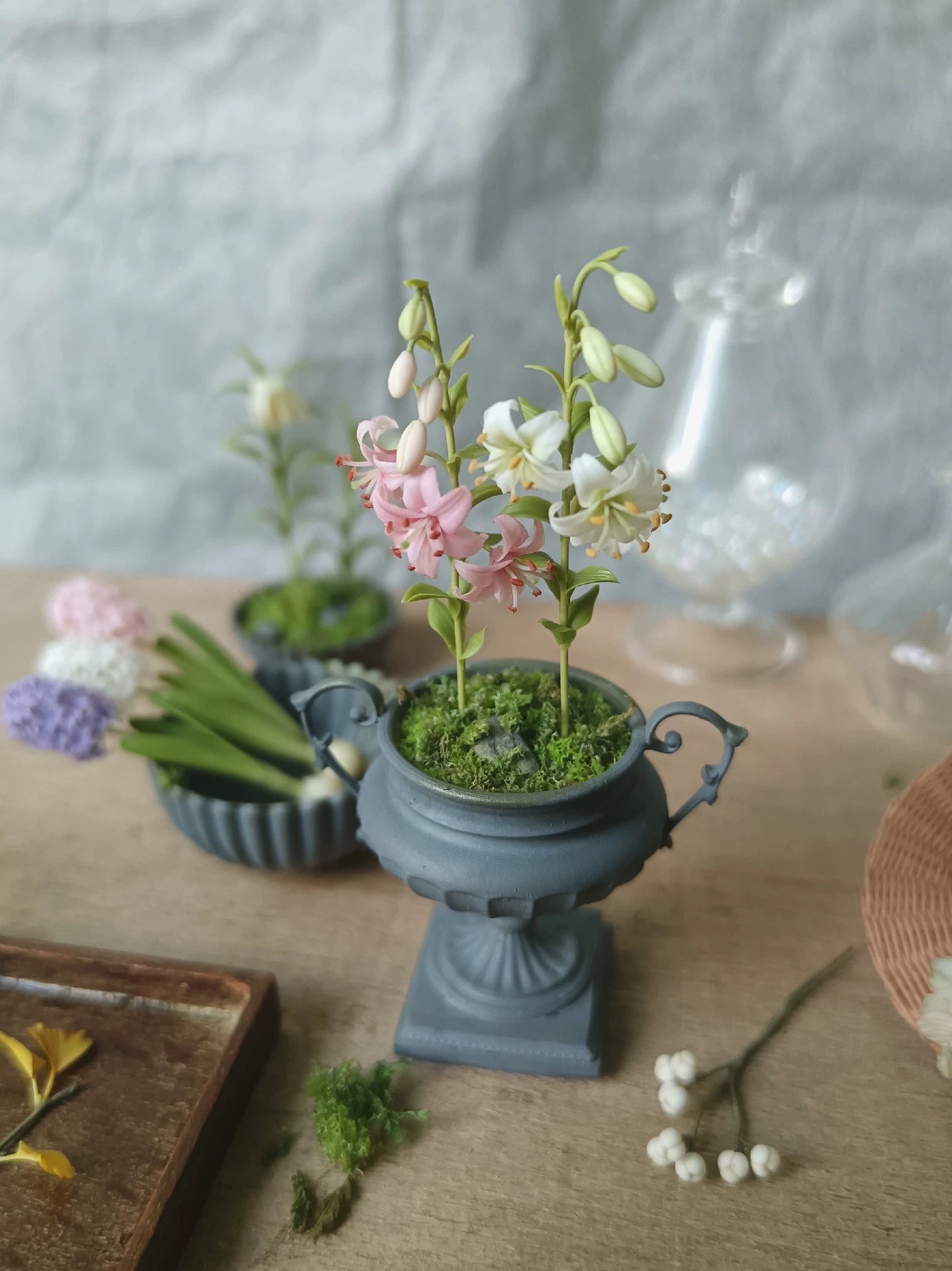 1:6 Scale Miniature Clay Lily Flower BJD Doll Accessory Blythe Doll Display