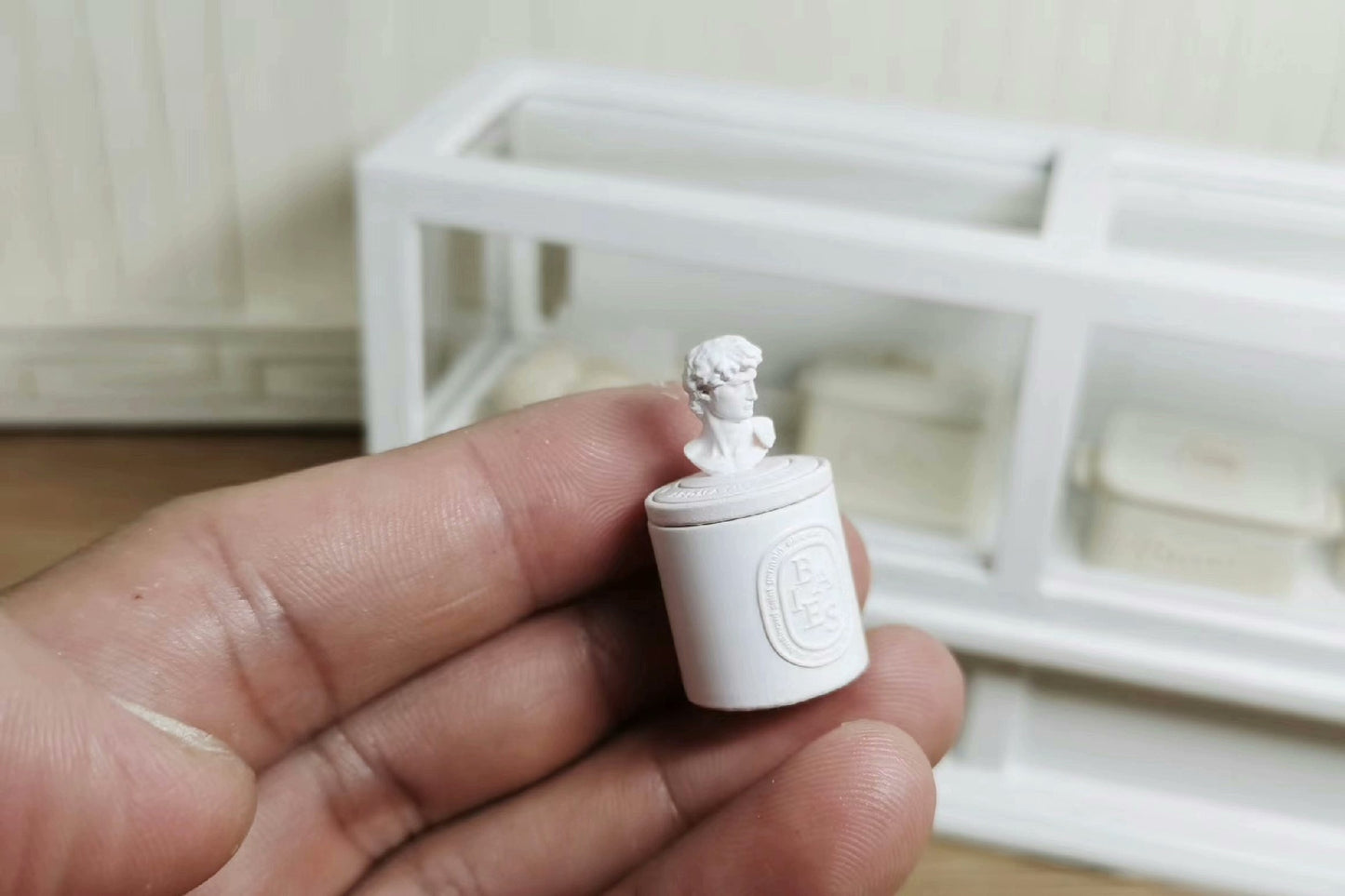 Estatua de David en miniatura a escala 1:12, taza perfumada, tarro de almacenamiento con tapa, accesorio para casa de muñecas en miniatura