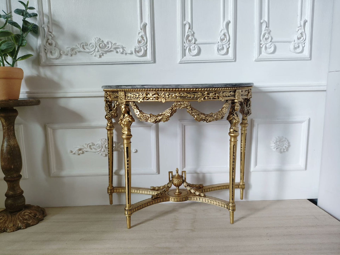 Conjunto de mesa y espejo en miniatura August a escala 1:12, muebles para casa de muñecas