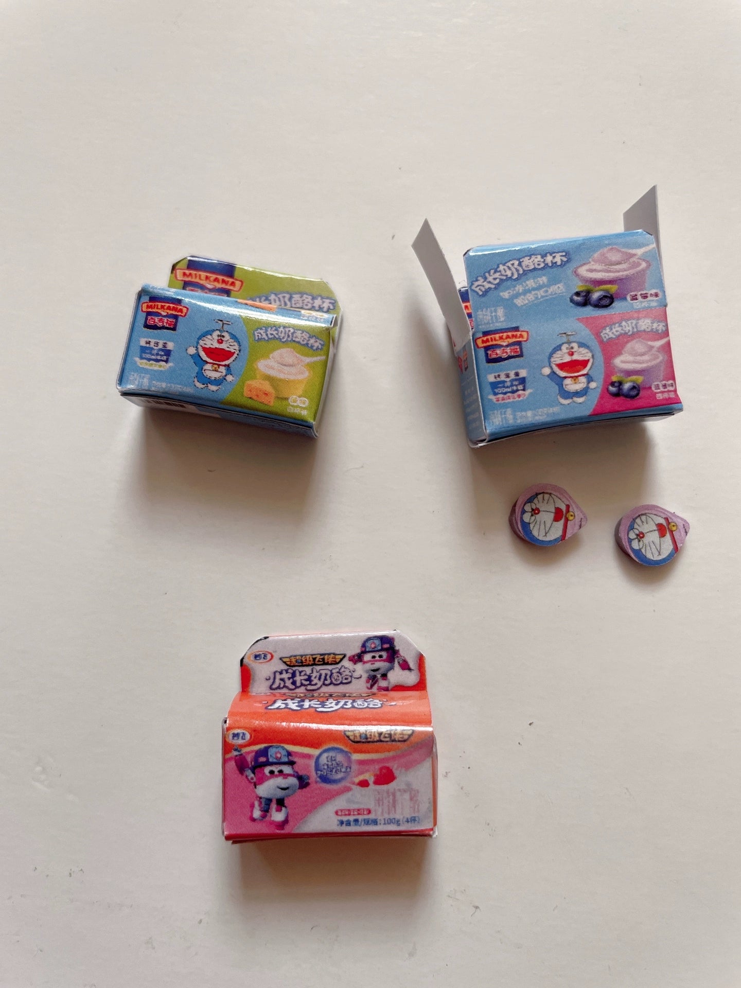 Caja de almacenamiento para casa de muñecas en miniatura a escala 1:6 con película mate y relleno
