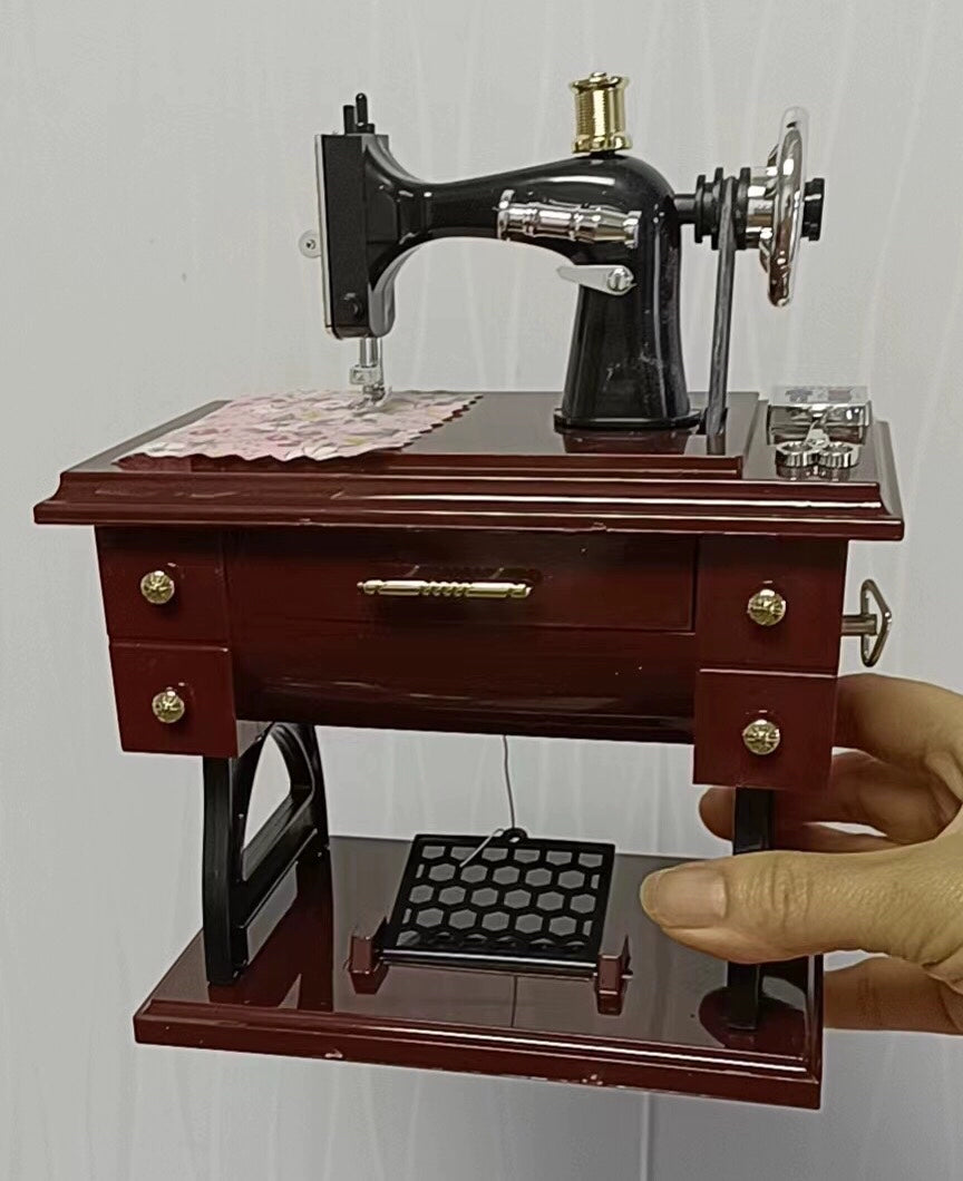 1:6 Scale Vintage Dollhouse Miniature Furniture Baby Stroller Sewing Machine For BJD Blythe Dolls