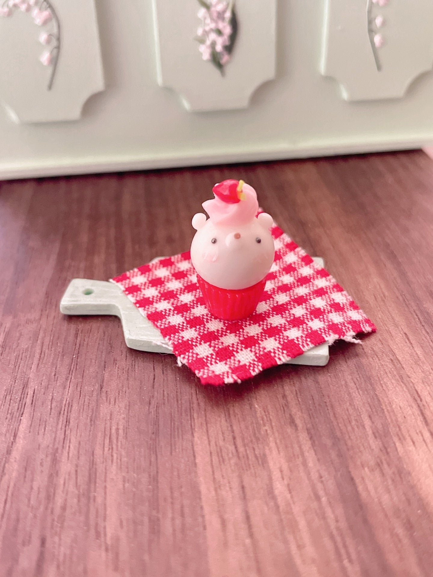 Décoration miniature en argile pour cupcakes en forme d'otarie à l'échelle 1:12
