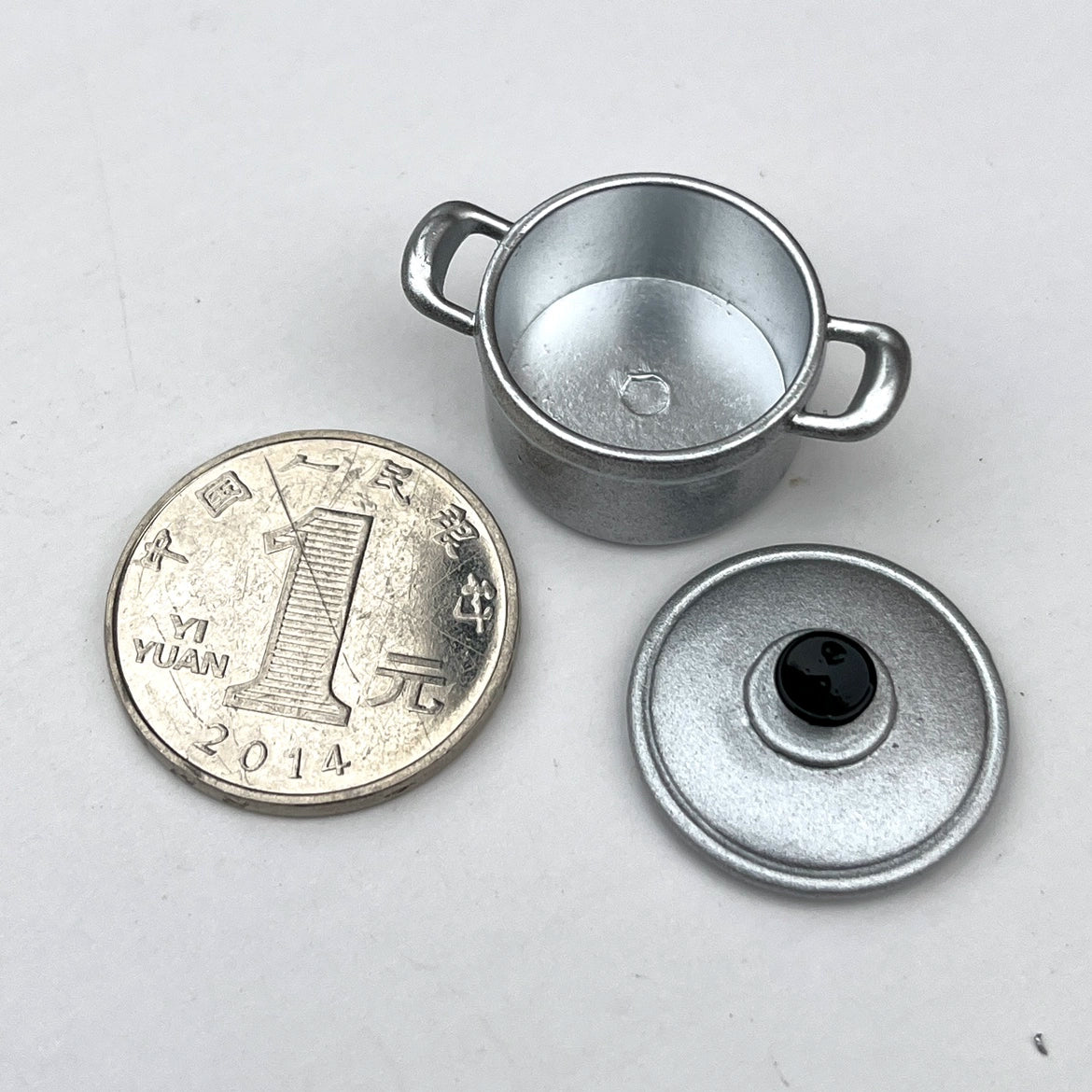 Ensemble d'accessoires de cuisine miniatures pour maison de poupée à l'échelle 1:12, avec accessoires de supermarché et ustensiles de cuisine