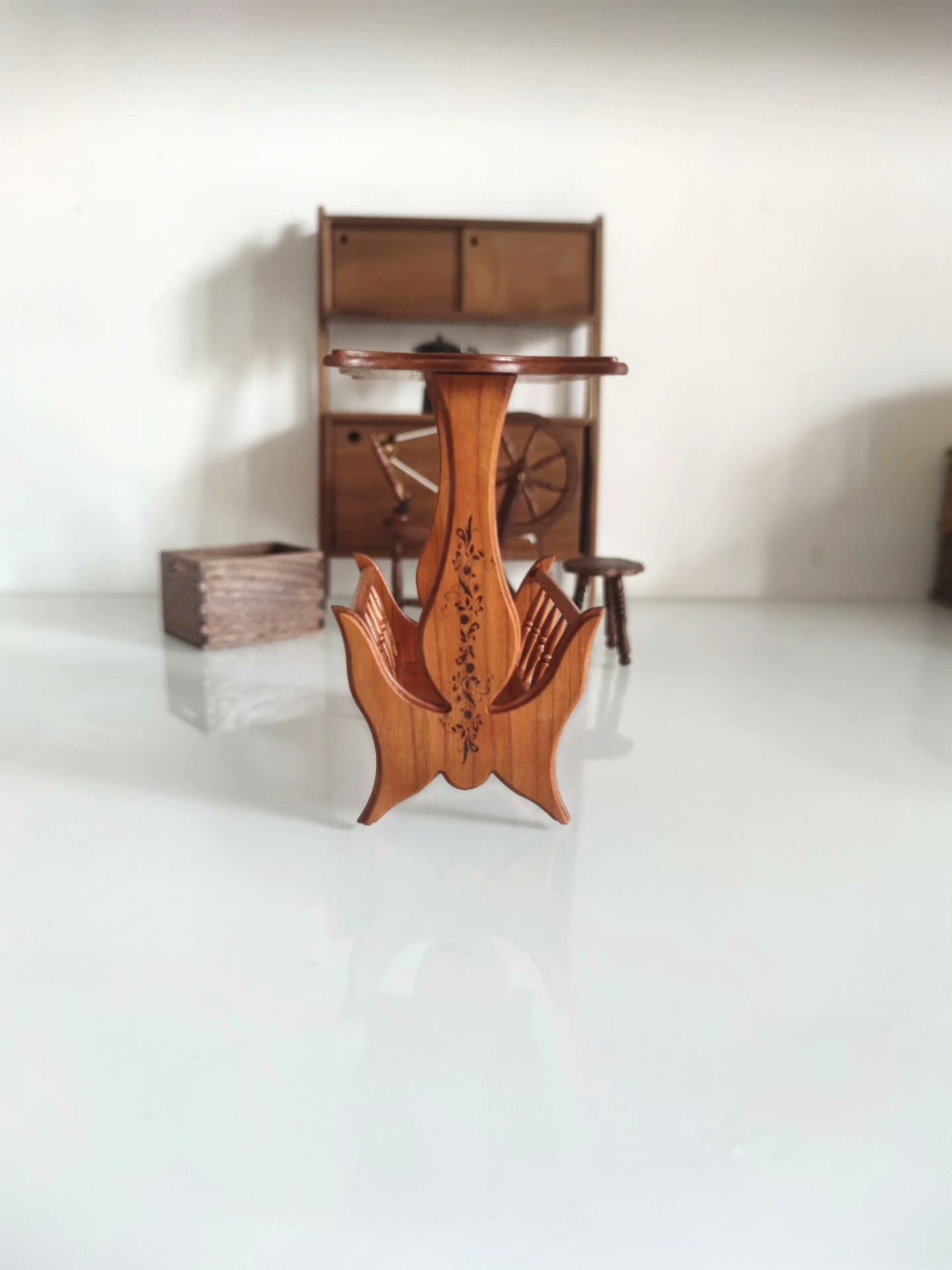 Porte-revues miniature à l'échelle 1:6, accessoire pour maison de poupée