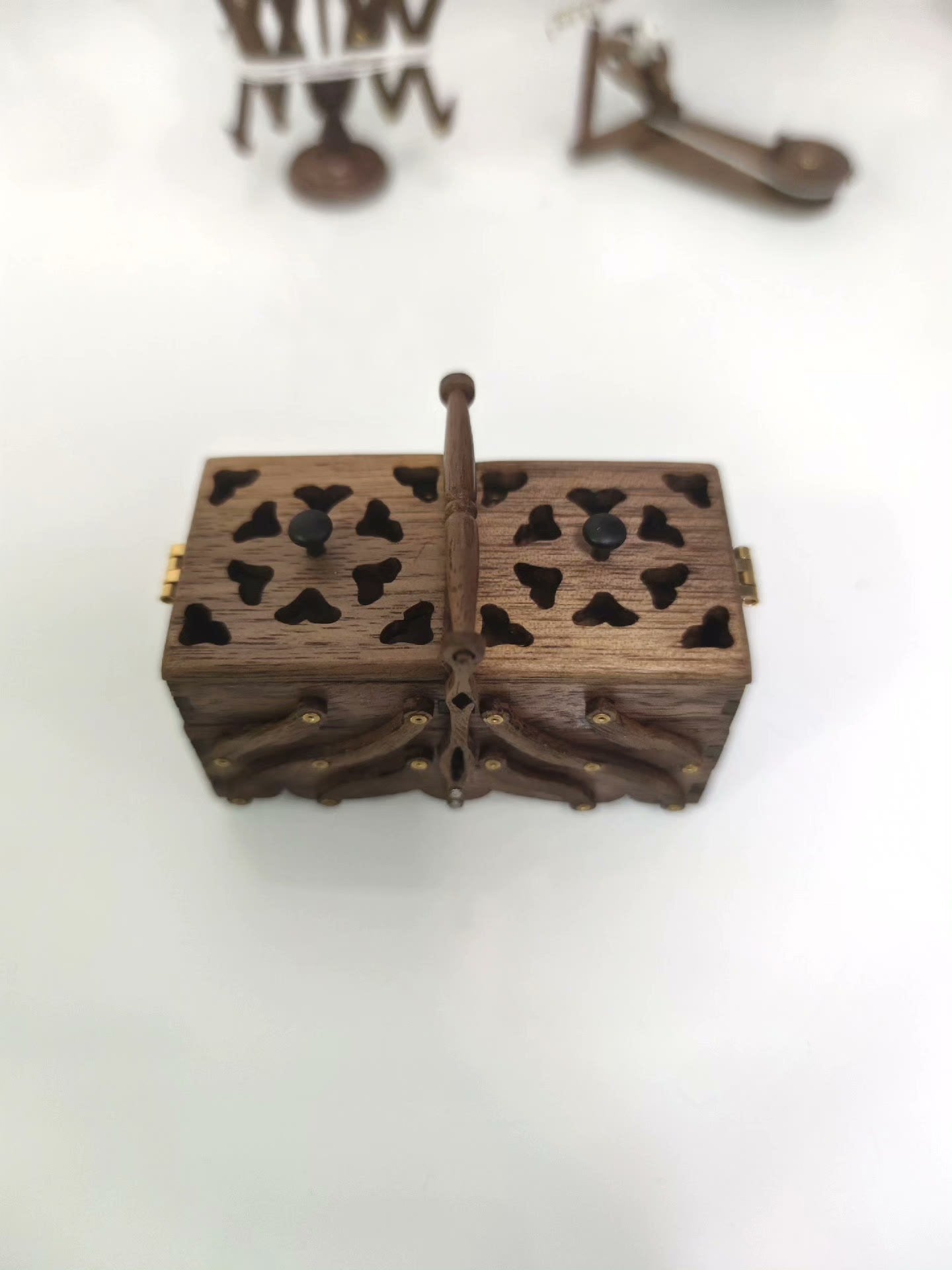 Caja de almacenamiento plegable en miniatura para accesorios de casa de muñecas