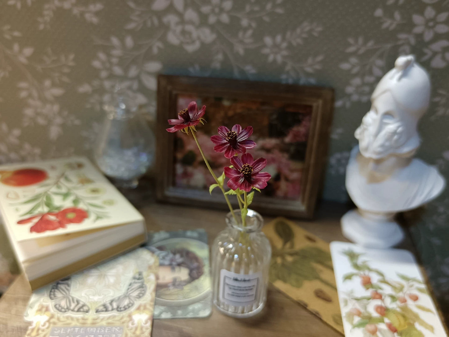 1:6 Scale Miniature Chocolate Cosmos Clay Flowers BJD Blythe Dollhouse Decor