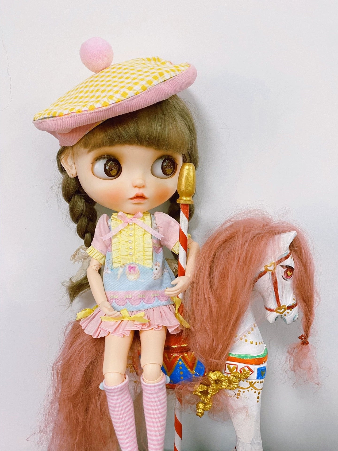 1:6 Scale Blythe Doll Stand Carousel Miniature Dollhouse Furniture Circus Theme