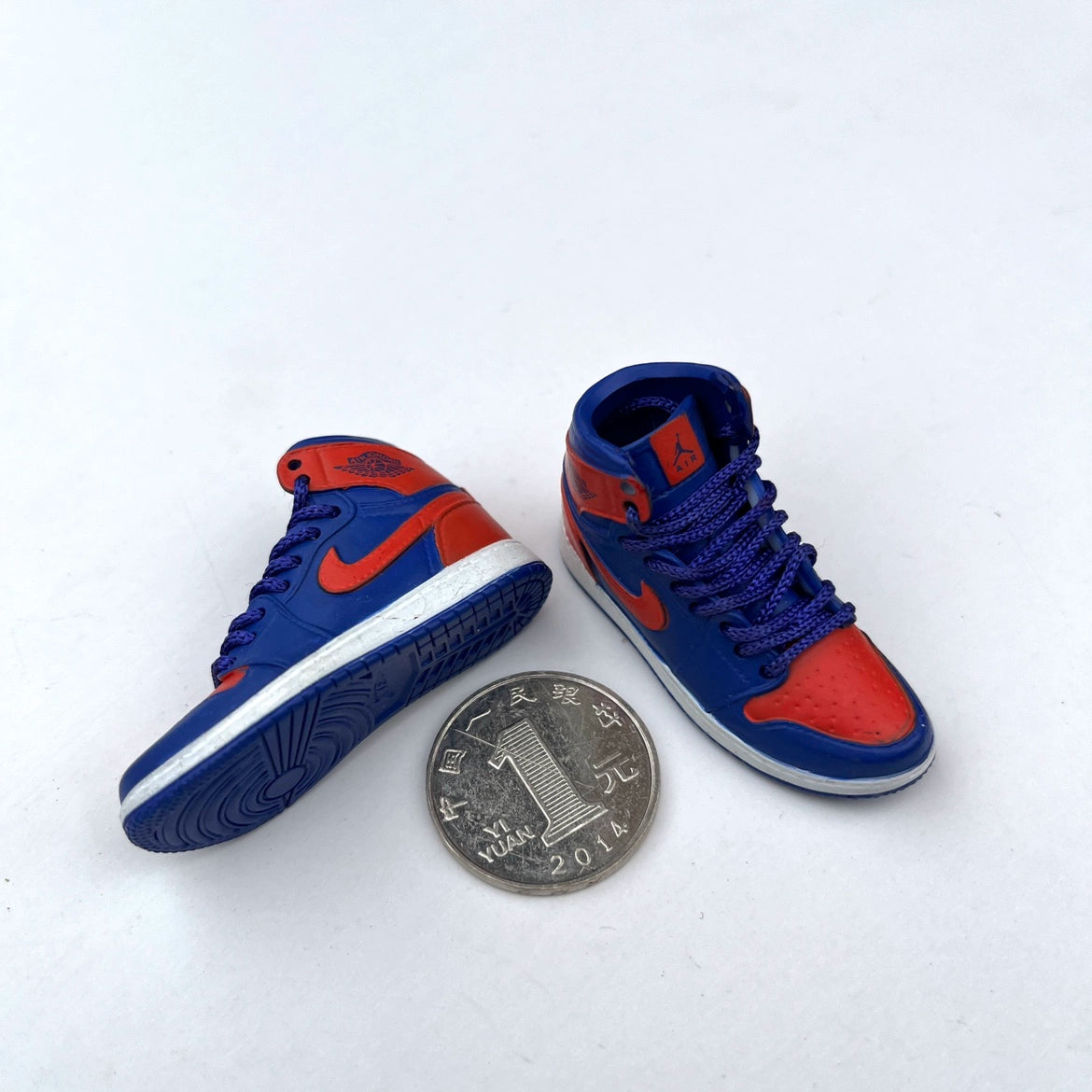 Accesorios para muñecas BJD a escala 1:6: Raqueta de tenis en miniatura y zapatillas para Blythe y figuras de acción.