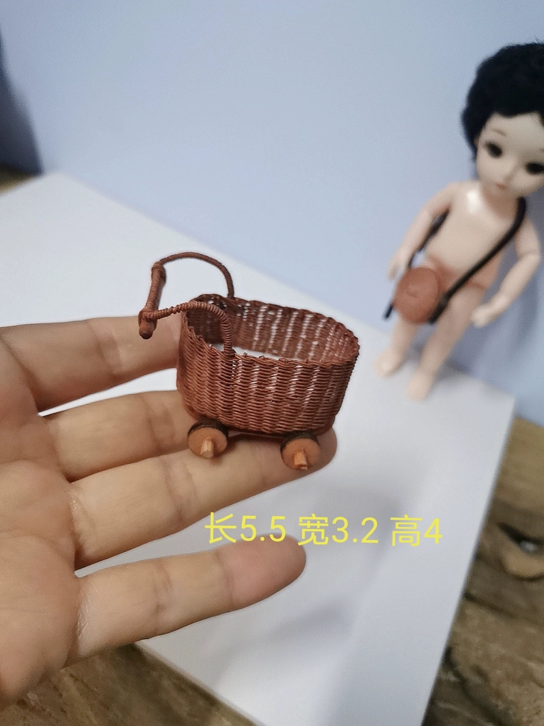 1:6 Scale Miniature Wicker Cradle Dollhouse Furniture For Blythe Doll