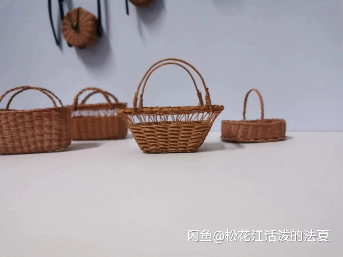 1:6 Scale Miniature Woven Rattan Basket Doll Accessory For Blythe Dollhouse