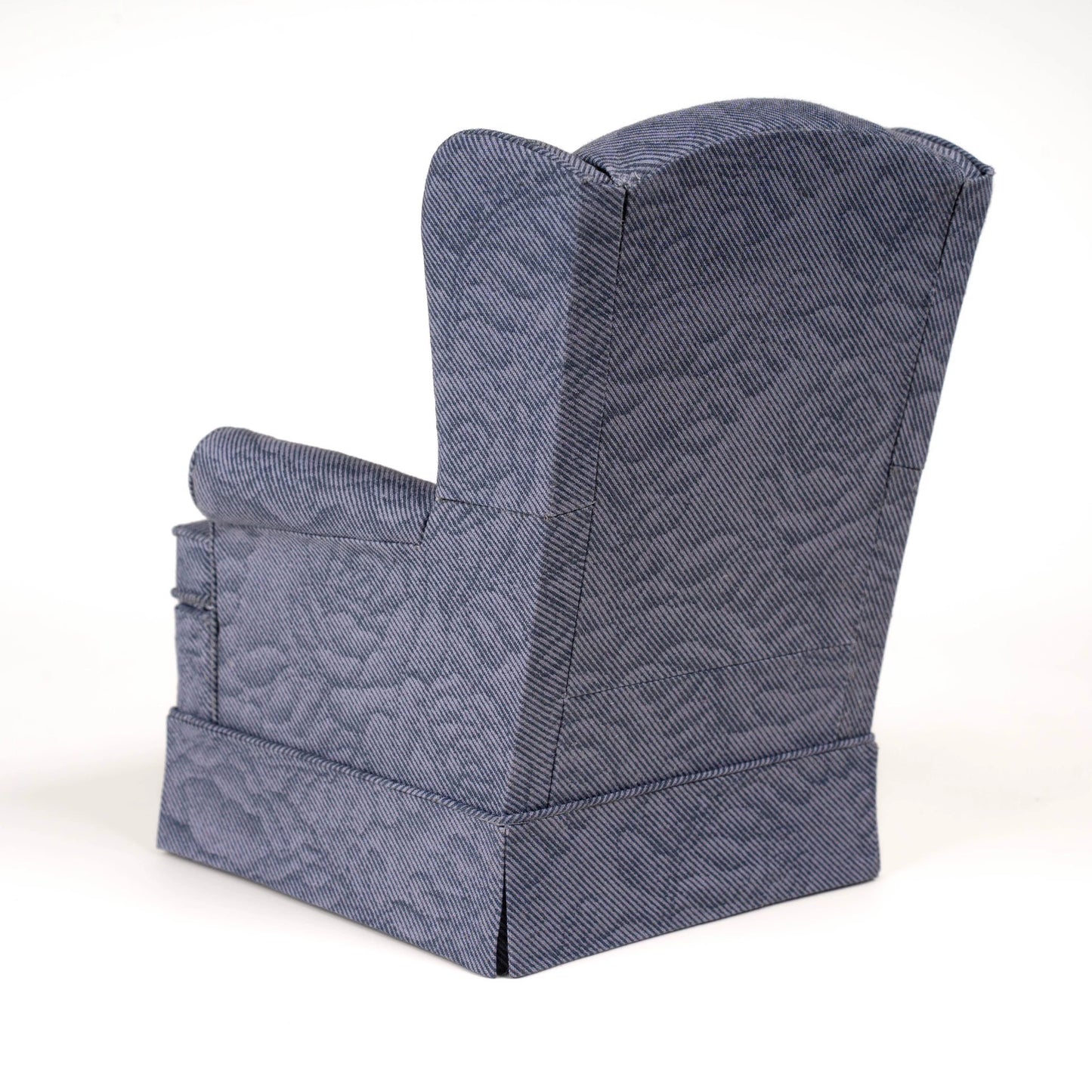 Sillón con faldón a escala 1:6, serie Crown, muebles para casa de muñecas en miniatura
