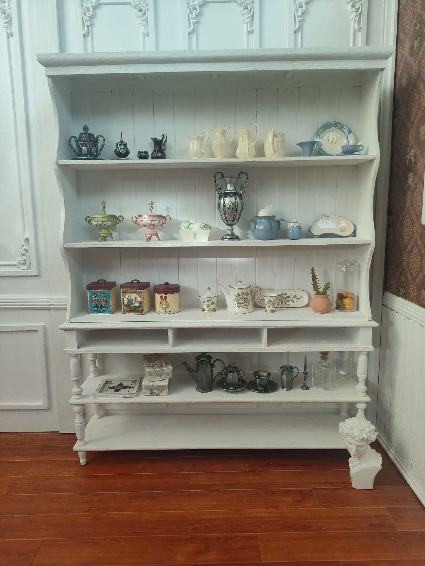 Vitrina francesa a escala 1:12, muebles para casa de muñecas en miniatura (no incluye decoración), solo pedido anticipado.