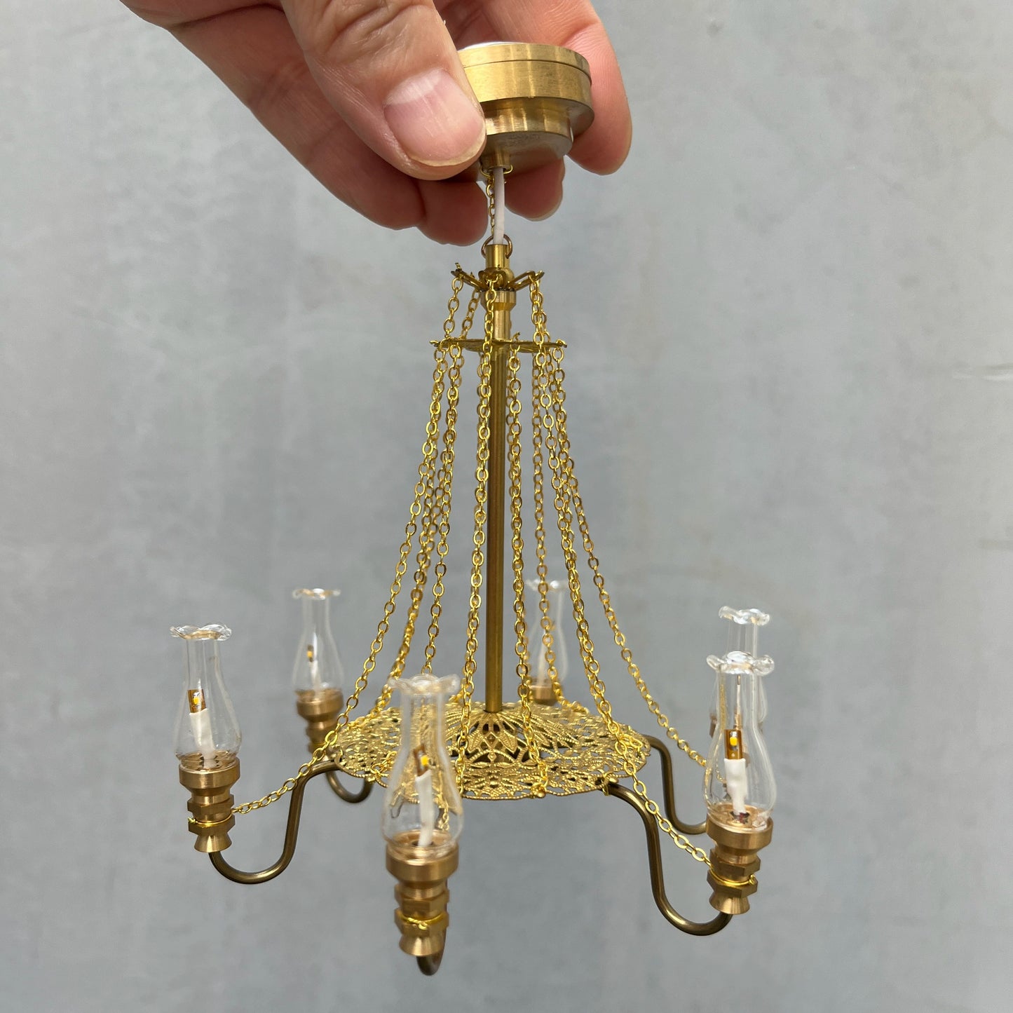 Lustre miniature en cristal à l'échelle 1:6, accessoire pour maison de poupée BJD Blythe