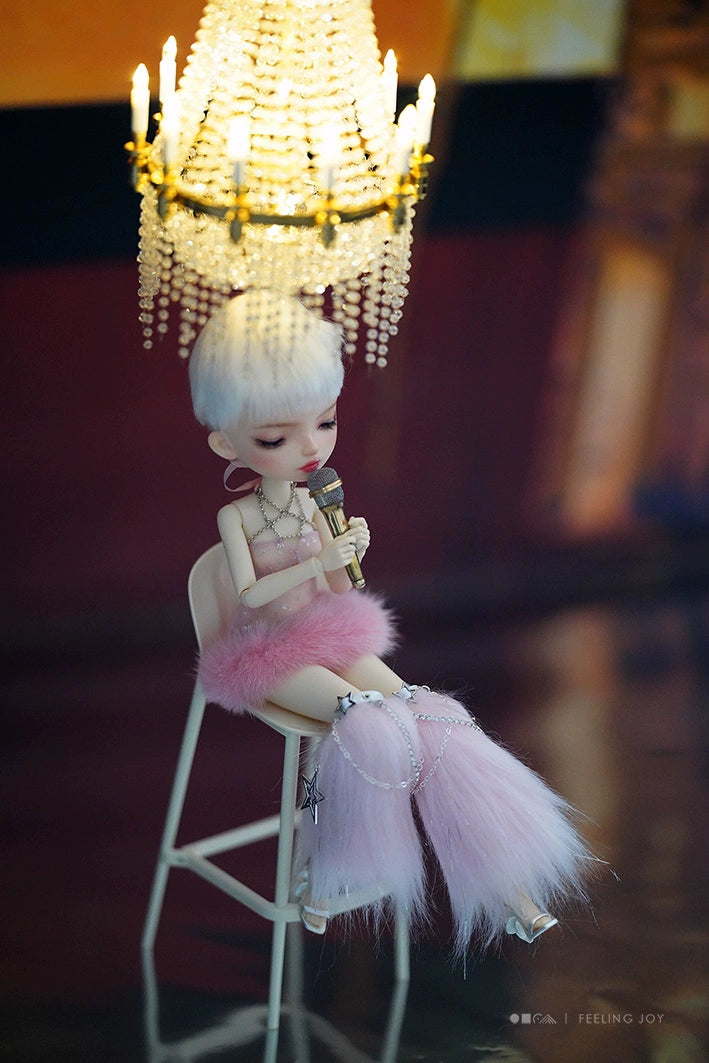 Lustre miniature à l'échelle 1:6 avec perles de cristal et pompons pour maison de poupée Blythe BJD, éclairage rechargeable à télécommande