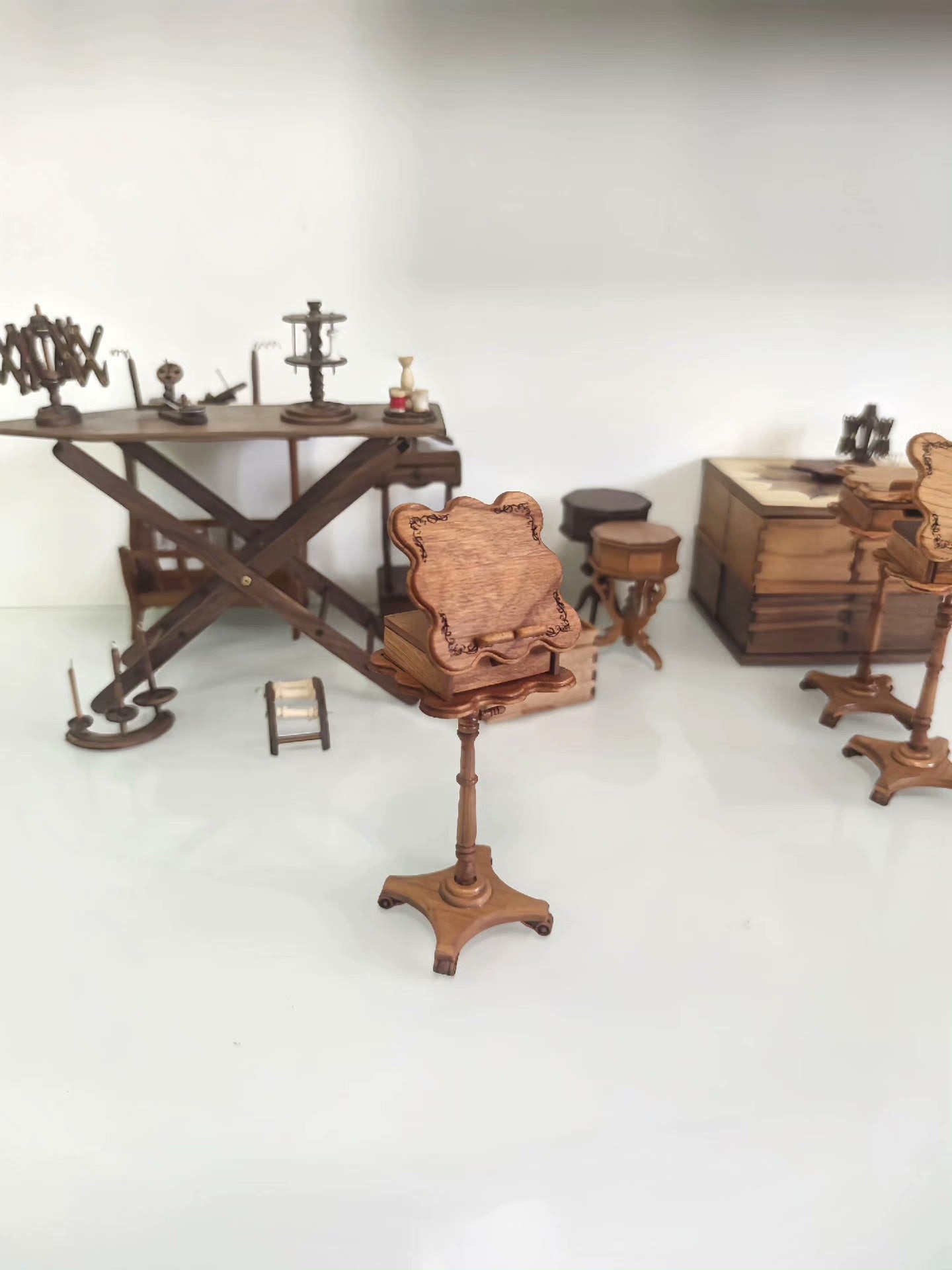 Présentoir miniature pour pupitre à musique à l'échelle 1:12, meuble de maison de poupée