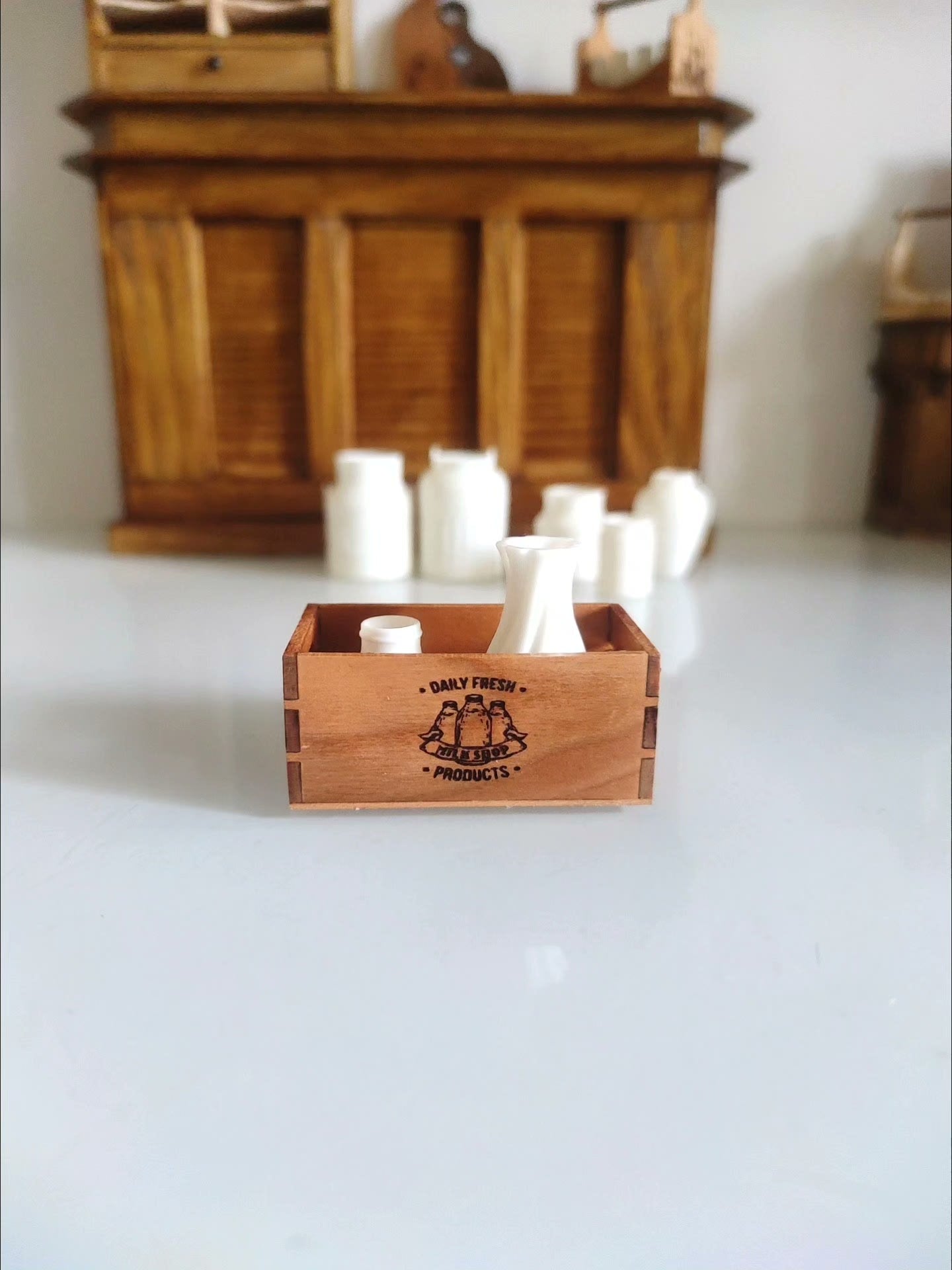 Miniature American Vintage Storage Basket Dollhouse Accessory