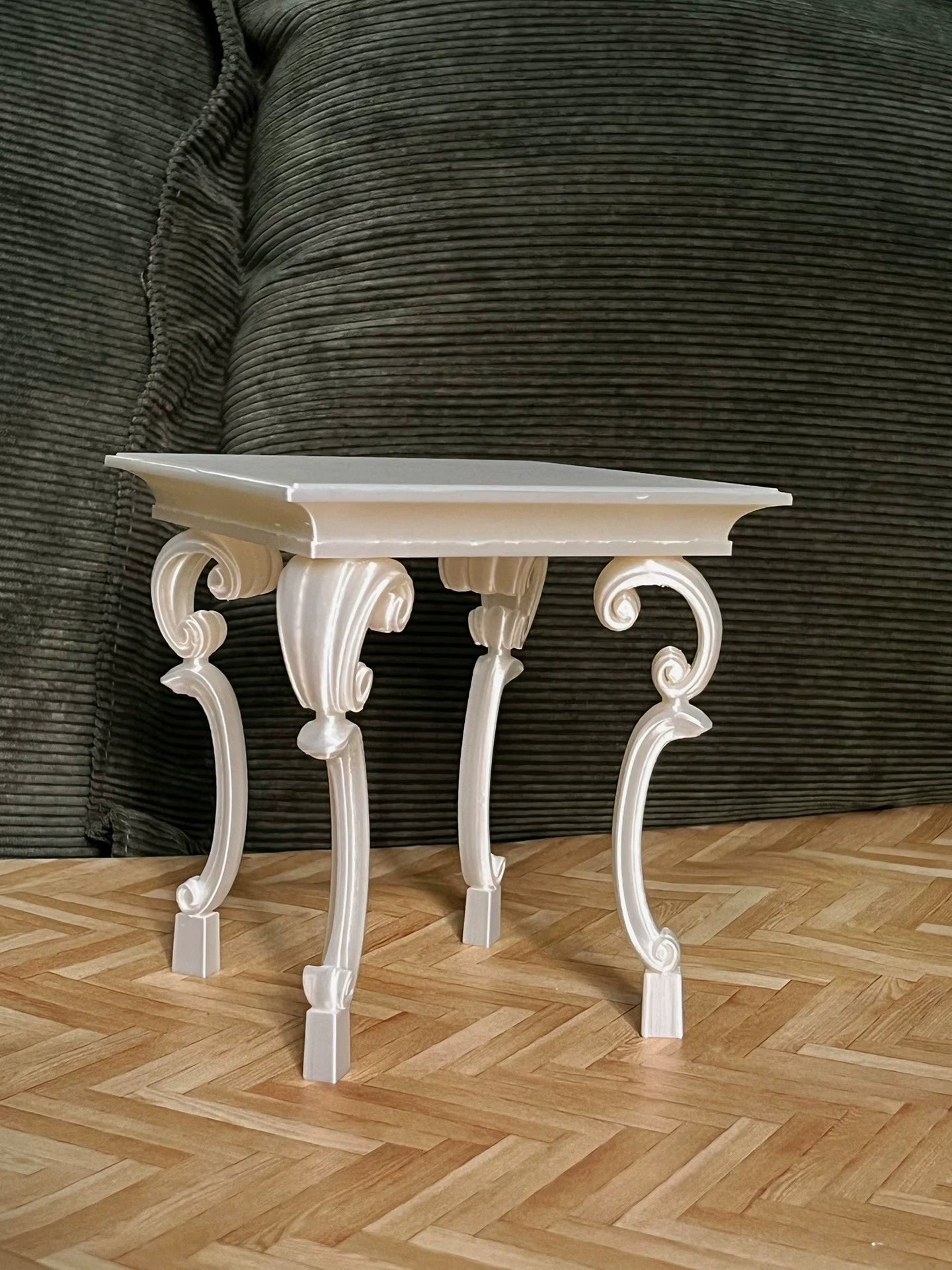 Mesa cuadrada a escala 1:6, muebles de casa de muñecas en miniatura con patas de rollo de heno vintage