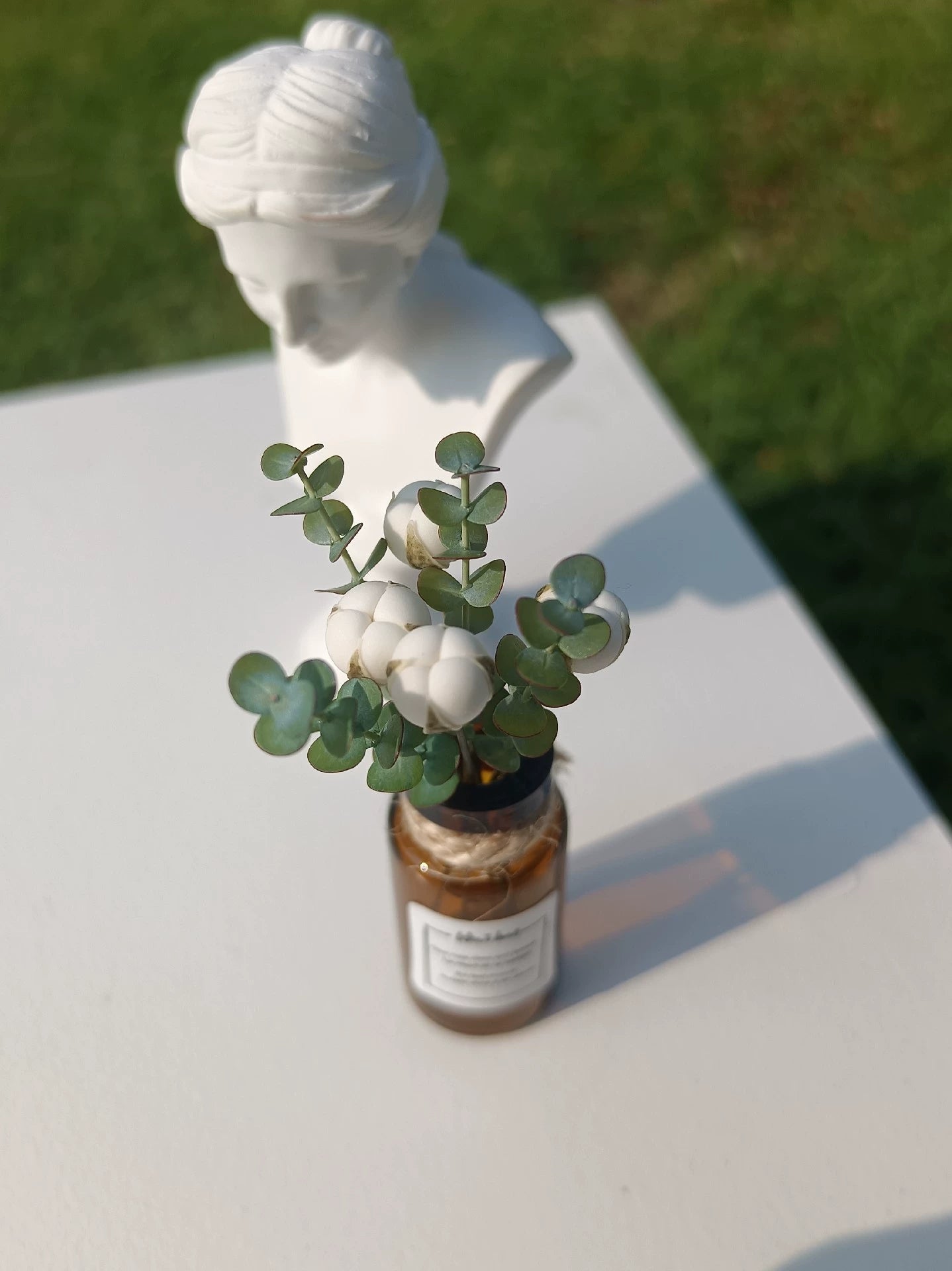 Hojas de eucalipto y flores de algodón en miniatura de arcilla a escala 1:12, accesorios de exhibición para BJD