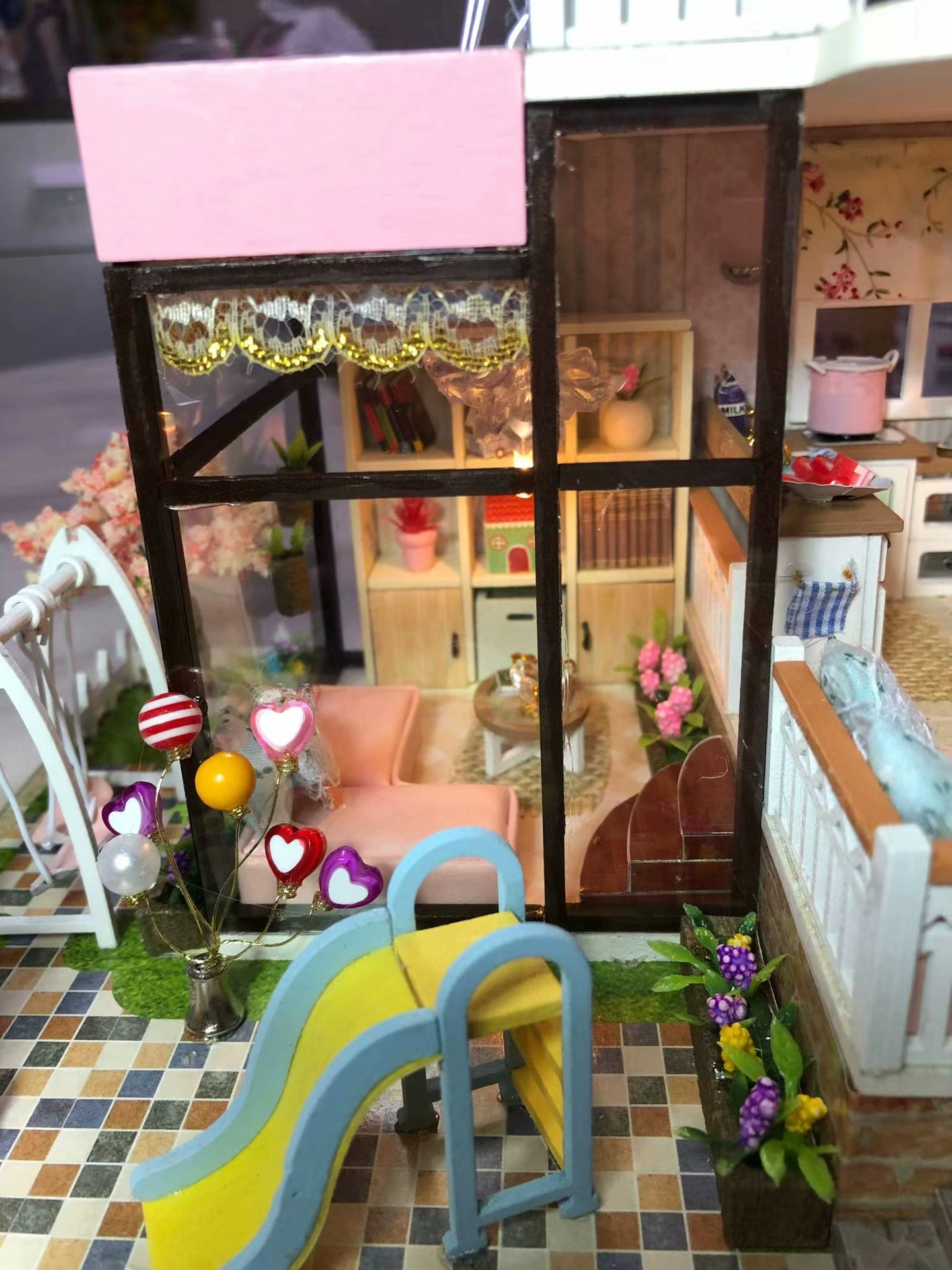 Kit de casa de muñecas en miniatura Sweet Talk a escala 1:12 con muebles