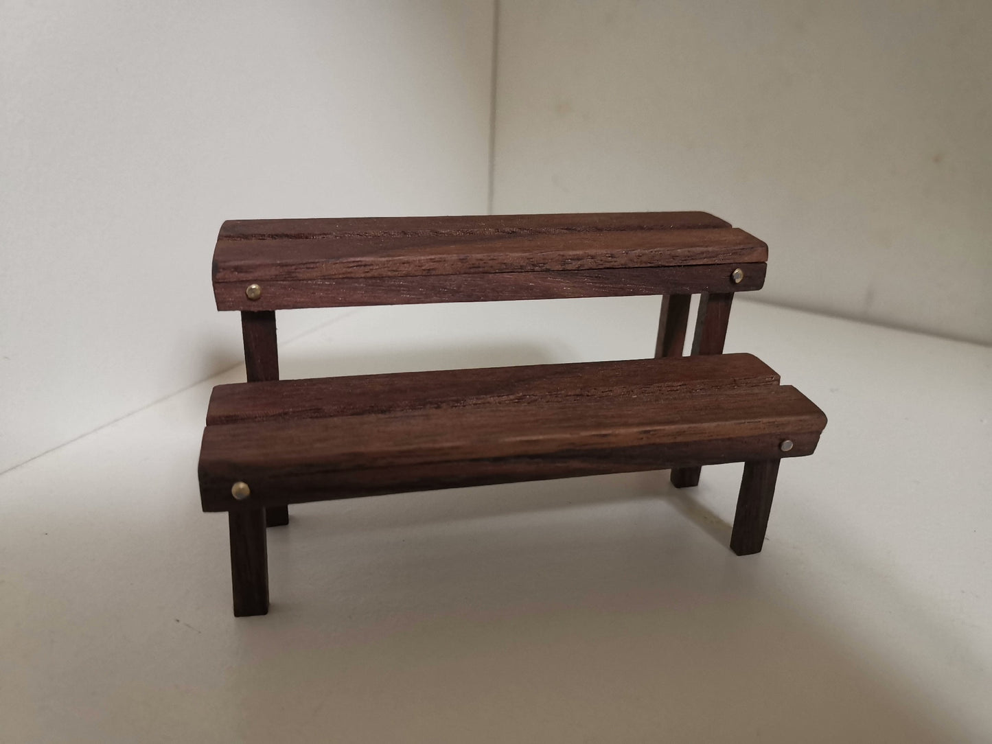 Estante de escalera de madera a escala 1:12, muebles de casa de muñecas en miniatura para exhibición en la sala de estar