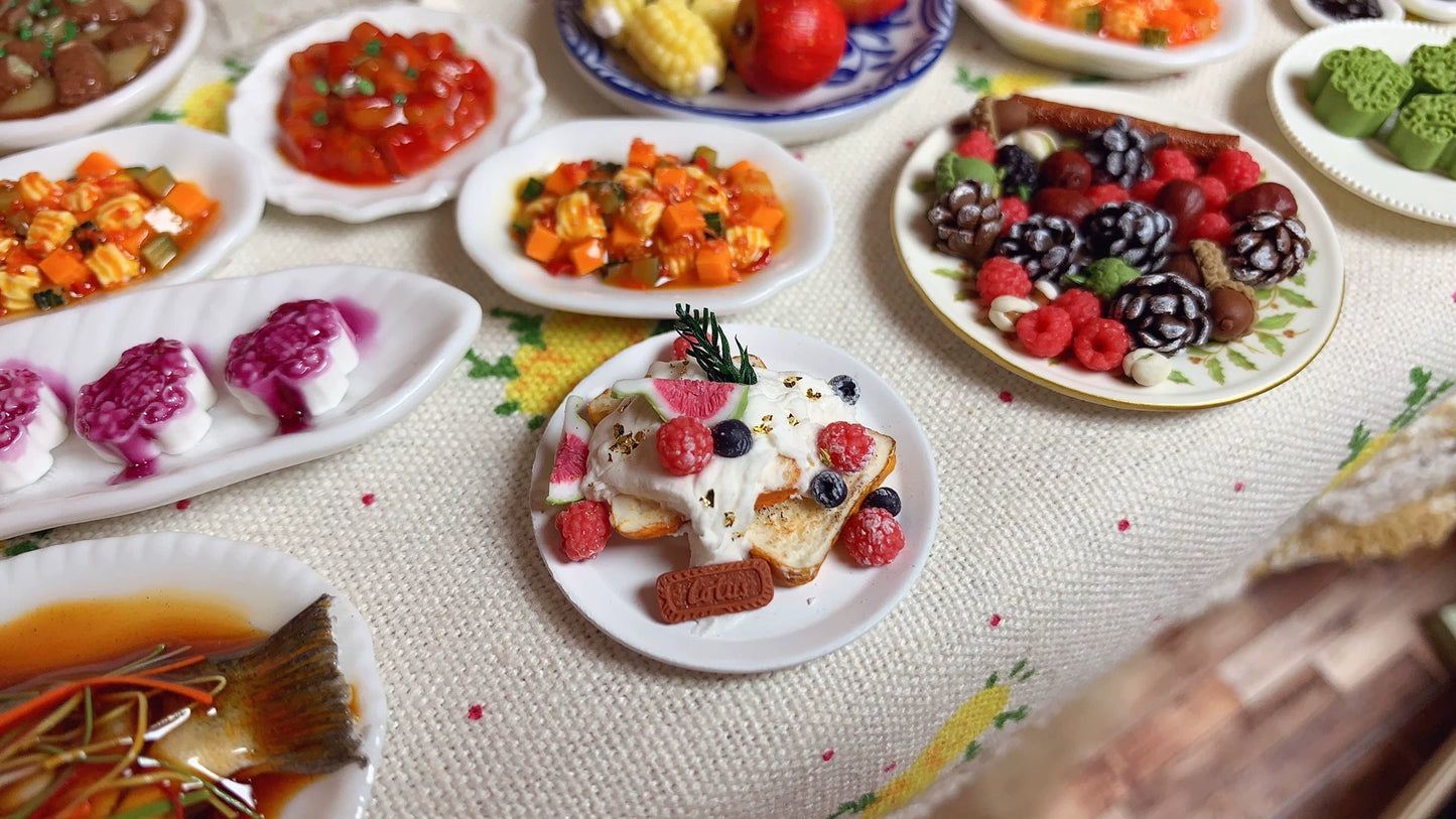 1:12 Scale Miniature Dessert Set With Fig Toast And Strawberry Pancakes For Dollhouse Display