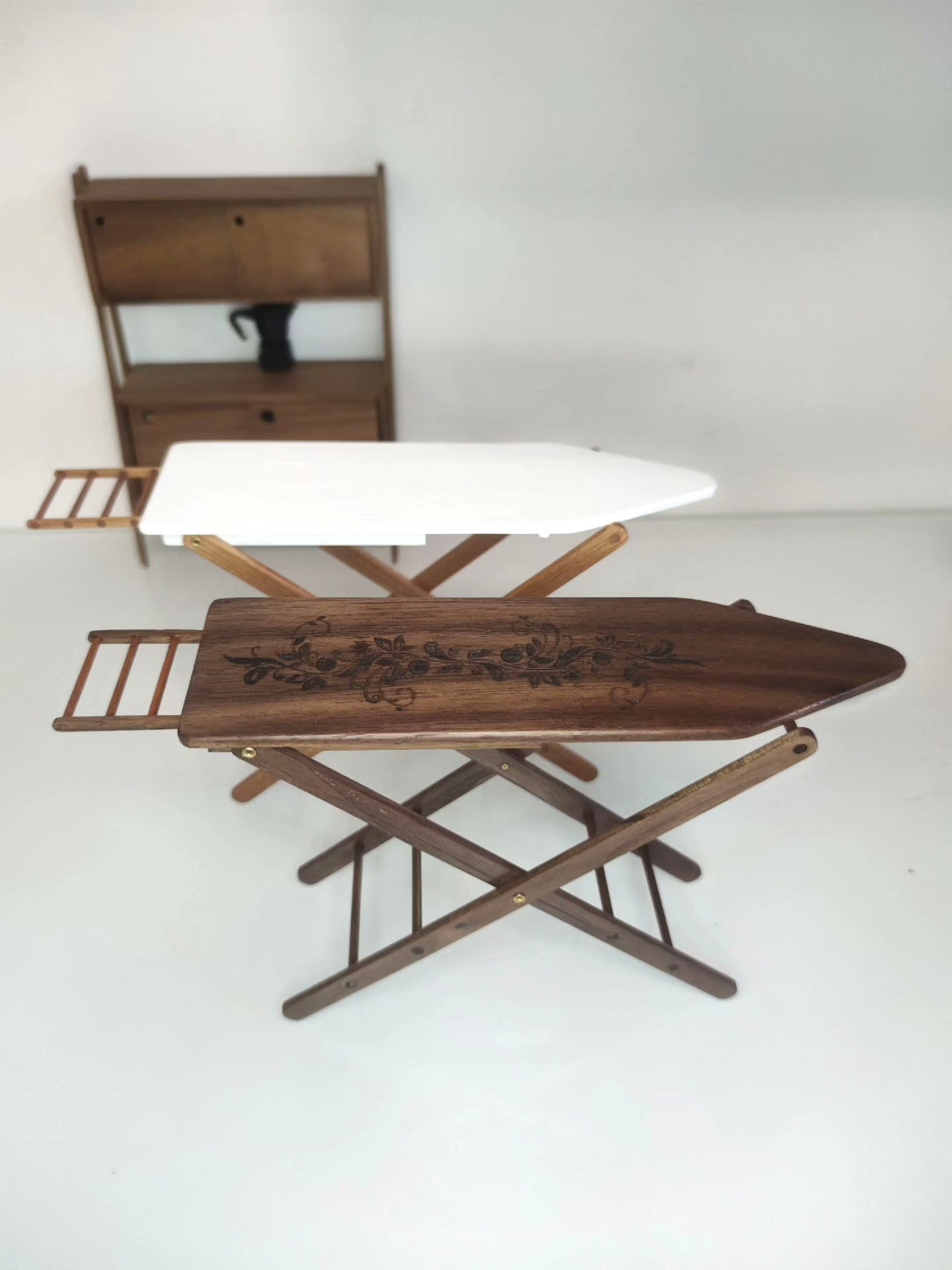 Planche à repasser miniature à l'échelle 1:12, meubles de maison de poupée, scène de salle de couture