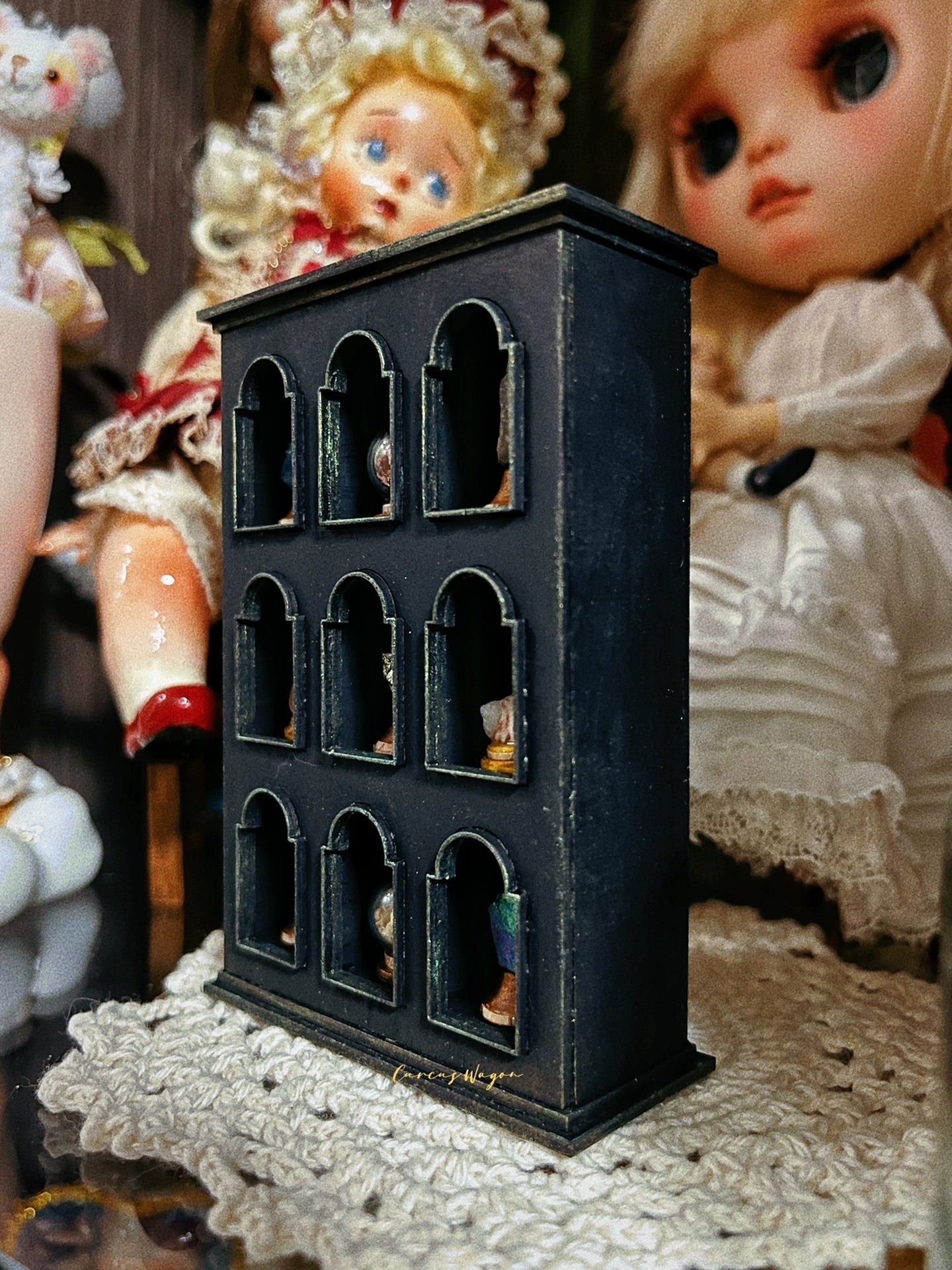 1:12 Scale Mineral Display Cabinet Black Miniature Dollhouse Furniture With Edge Polarization