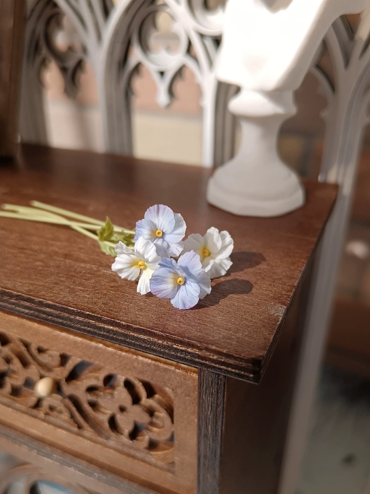 1:6 Scale Miniature Clay Violet Flower BJD Doll Blythe Accessory Decoration
