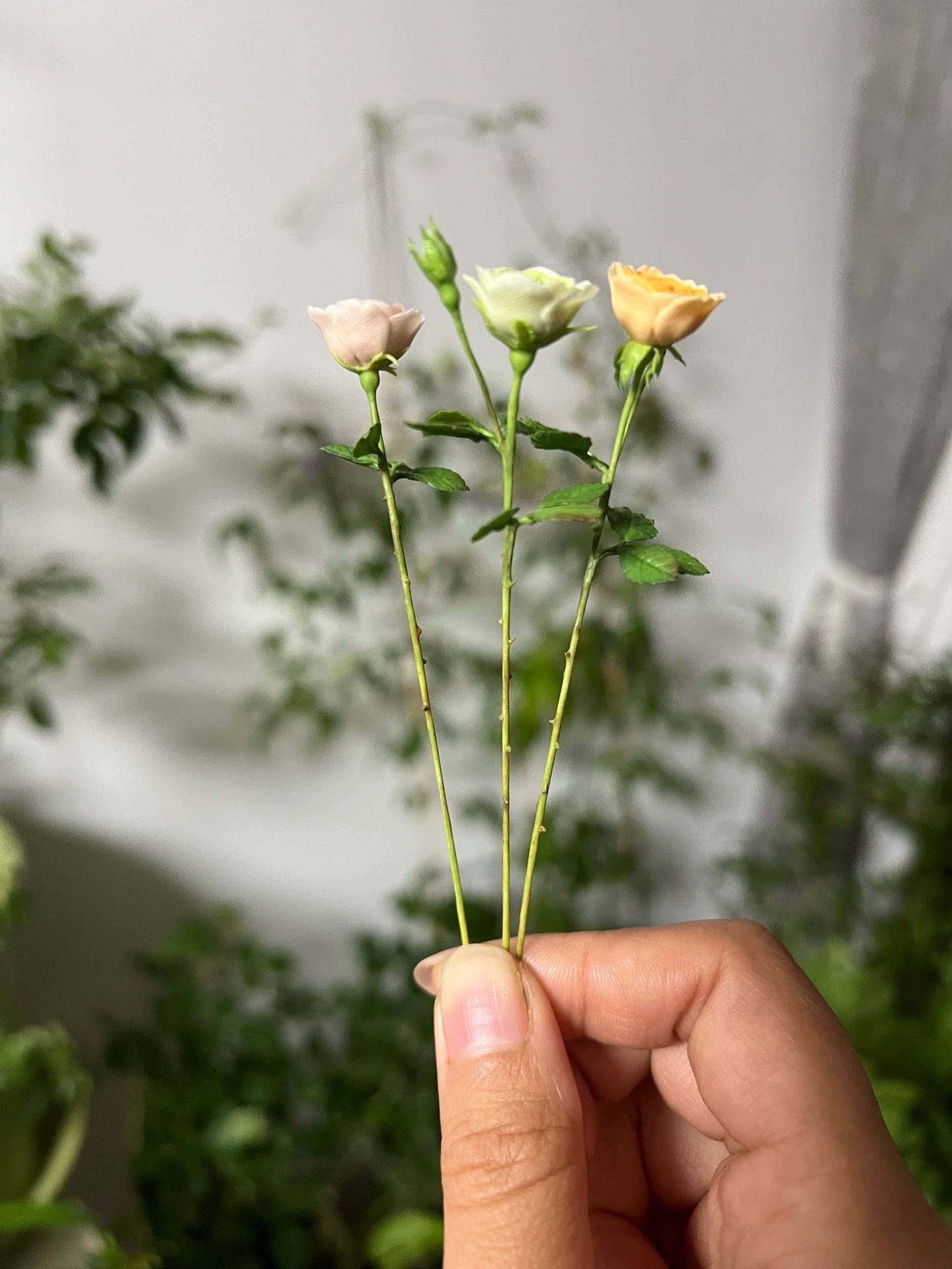1:6 Scale Miniature Austin Roses For Blythe Dollhouse Decor