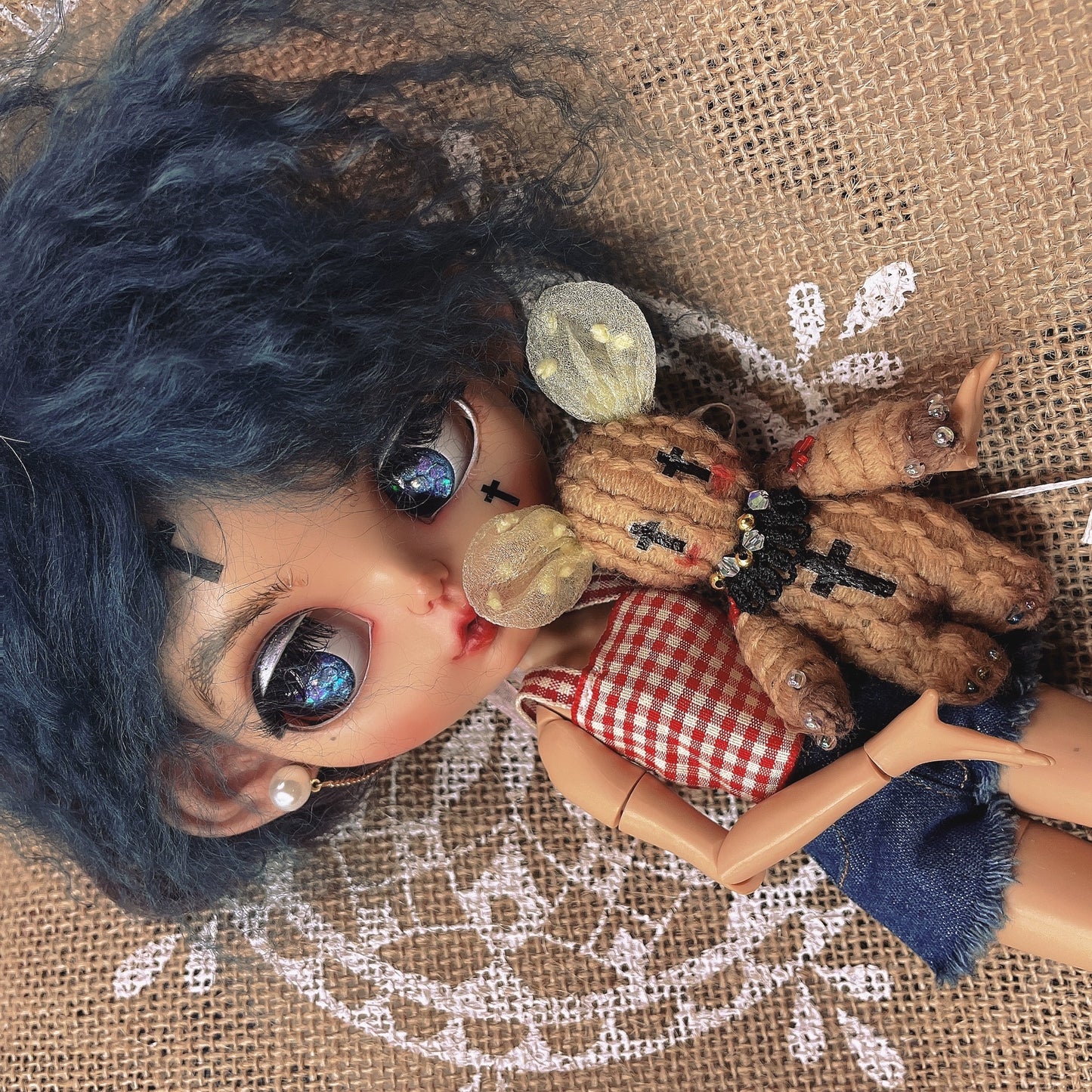 Poupée miniature en peluche à l'échelle 1:6 pour maison de poupée Blythe