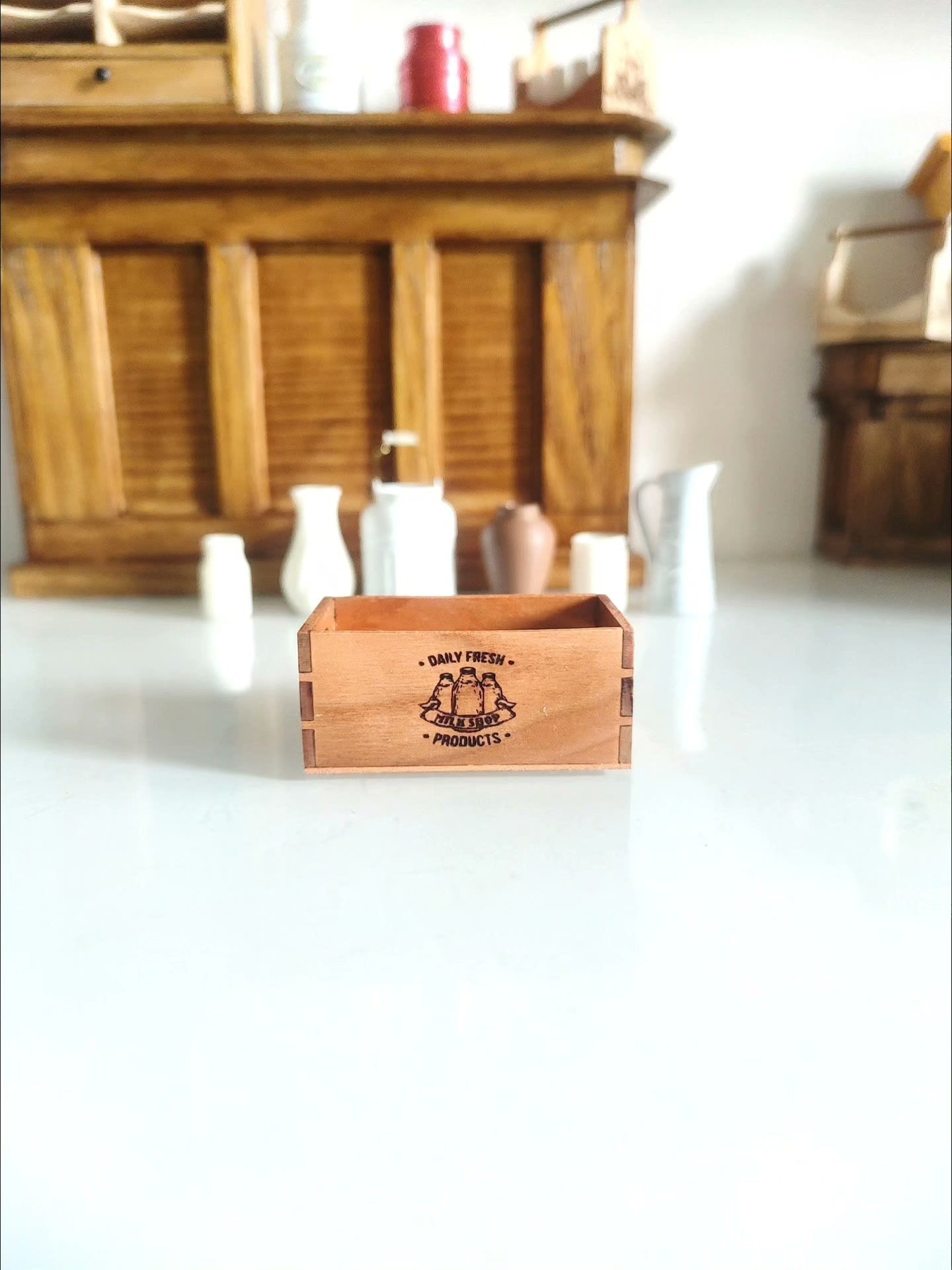 Miniature American Vintage Storage Basket Dollhouse Accessory