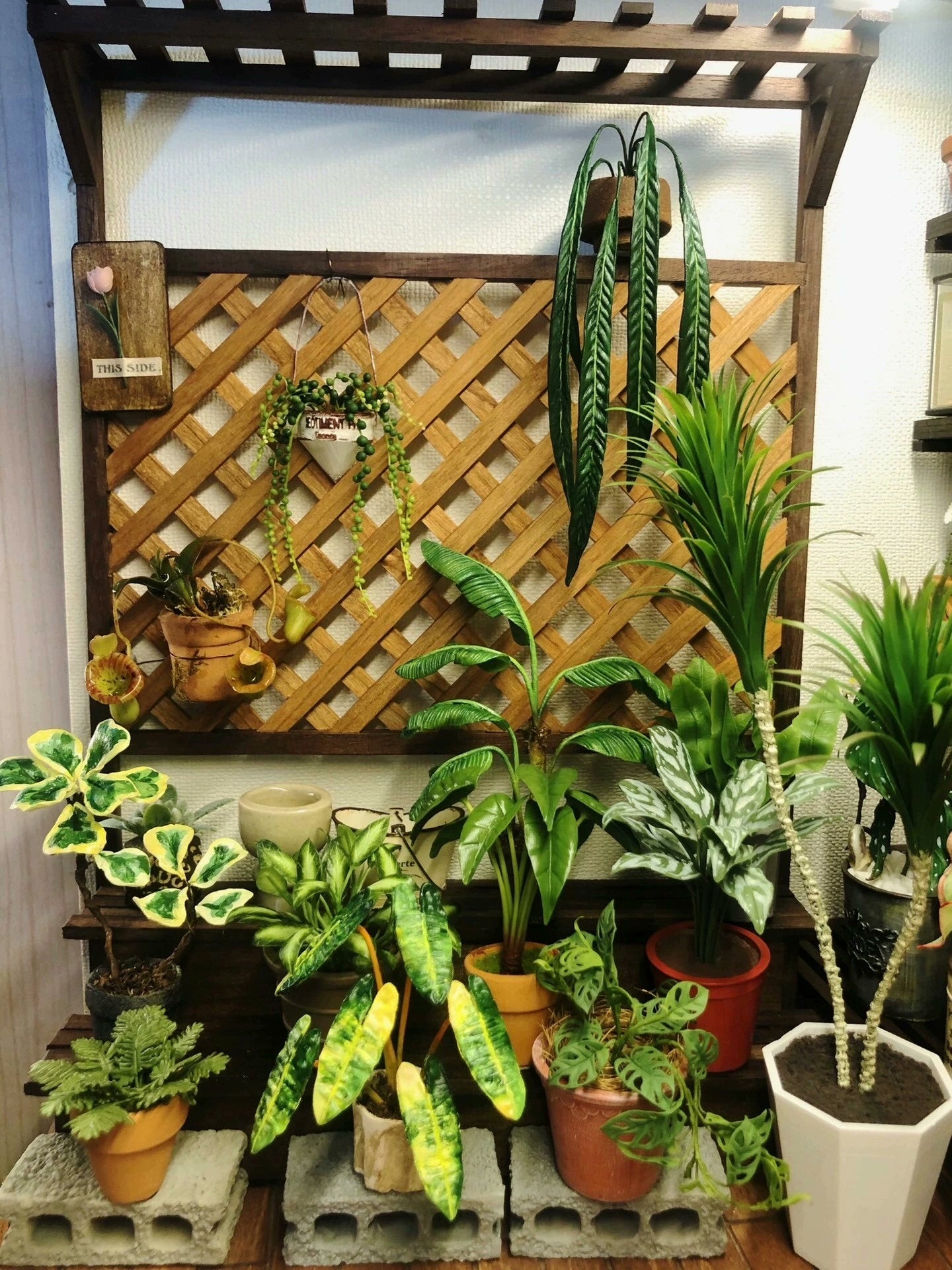 Soporte de flores en miniatura a escala 1:12, mueble para casa de muñecas, ideal para decorar la sala de estar.