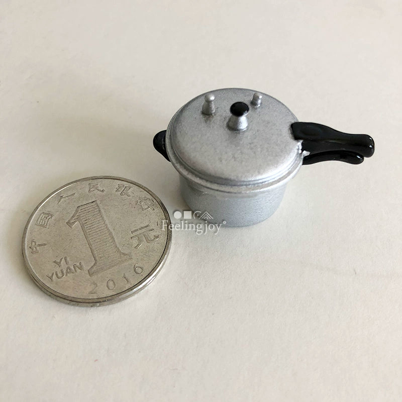 Accessoires de cuisine miniatures pour maison de poupée à l'échelle 1:12, autocuiseur argenté de simulation