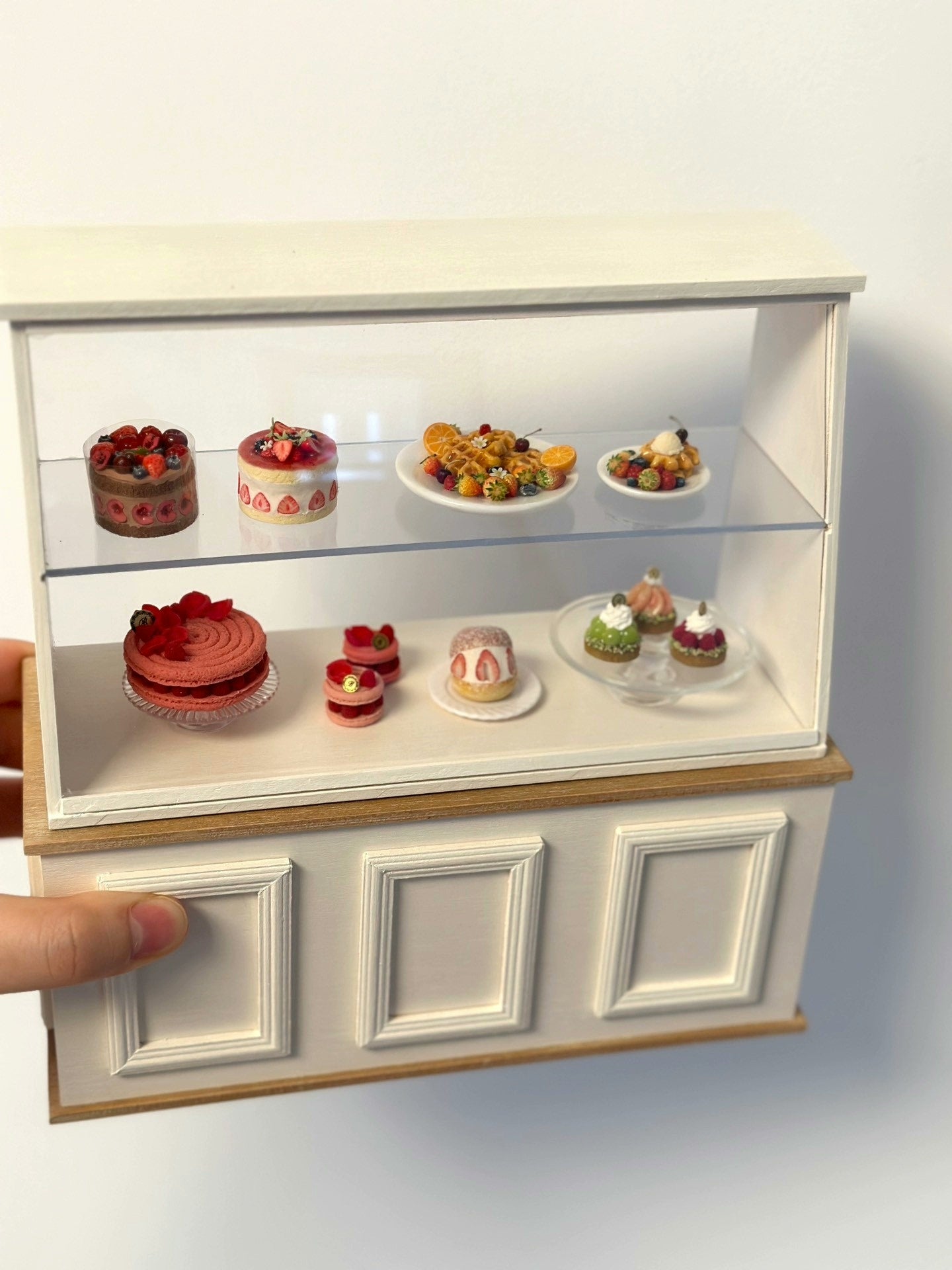 Vitrina de pan en miniatura de madera a escala 1:12, mueble para casa de muñecas, ideal para cocina, panadería y tienda.