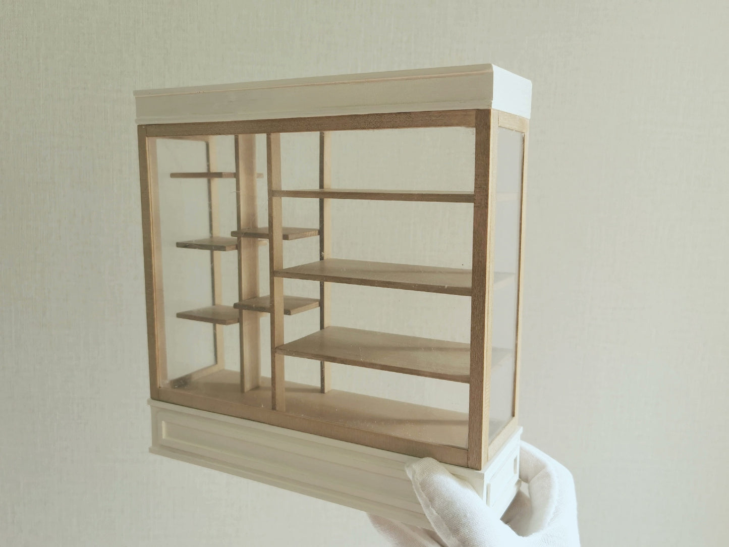 Vitrina de madera en miniatura a escala 1:12, muebles para casa de muñecas para pastelería