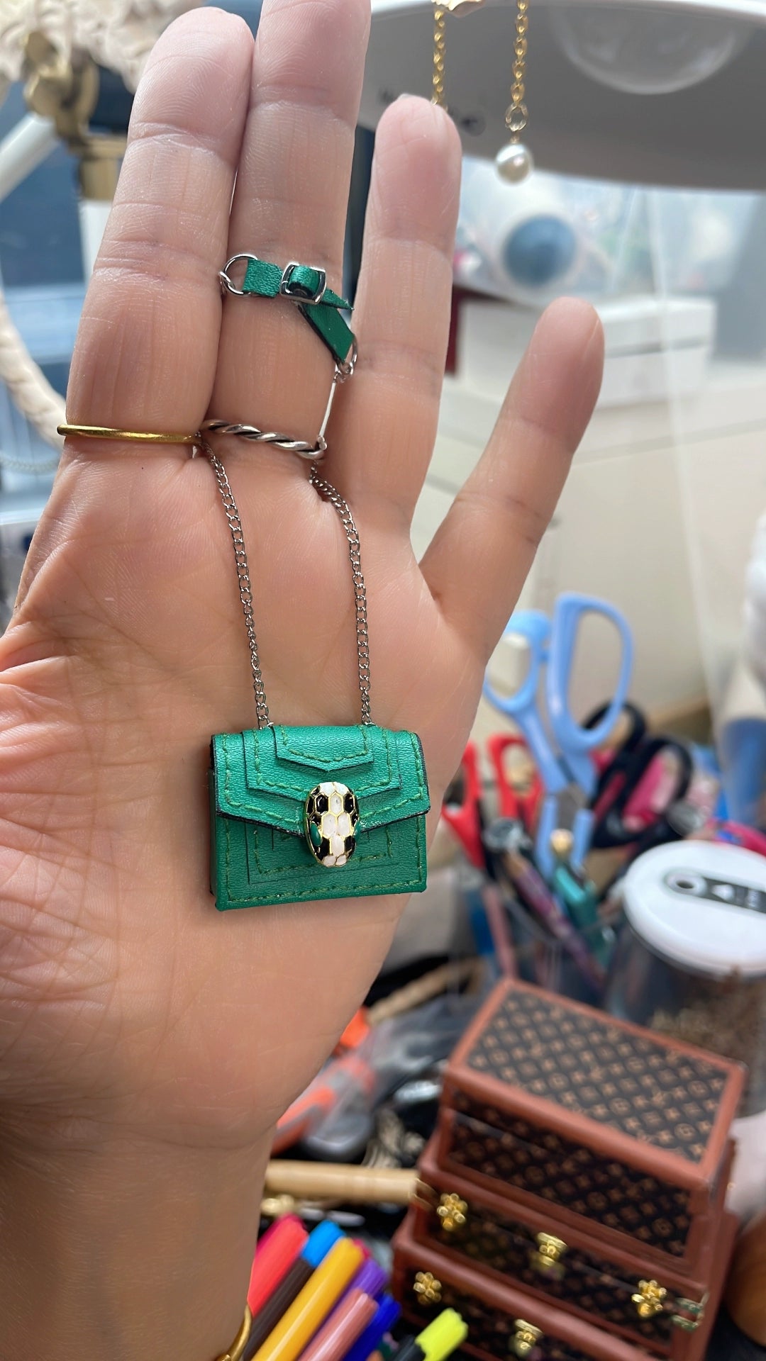 1:6 Scale Miniature Snake Head Backpack Doll Accessories