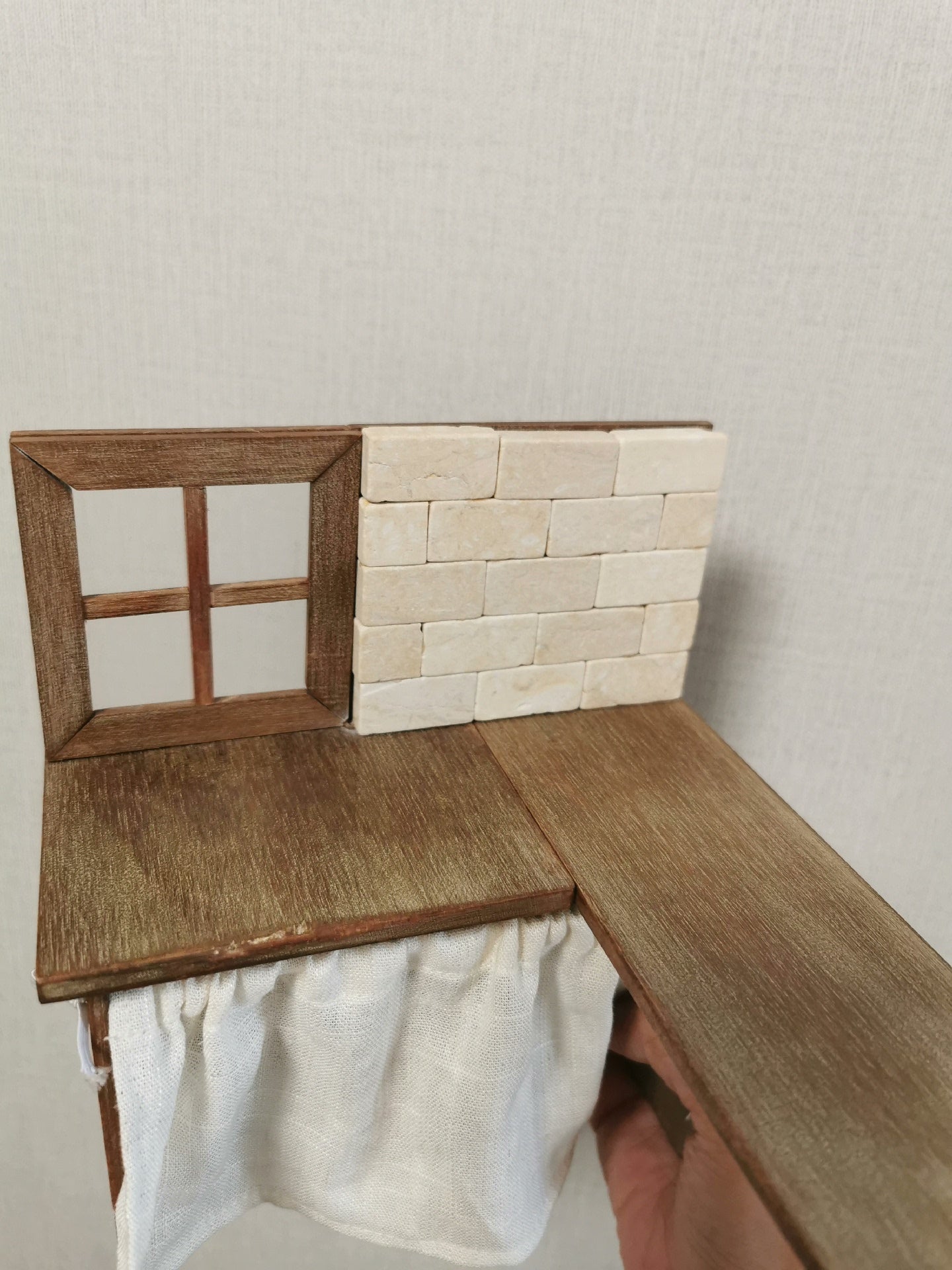 Mesa de piedra a escala 1:12, muebles de casa de muñecas en miniatura, juego de mesa de esquina