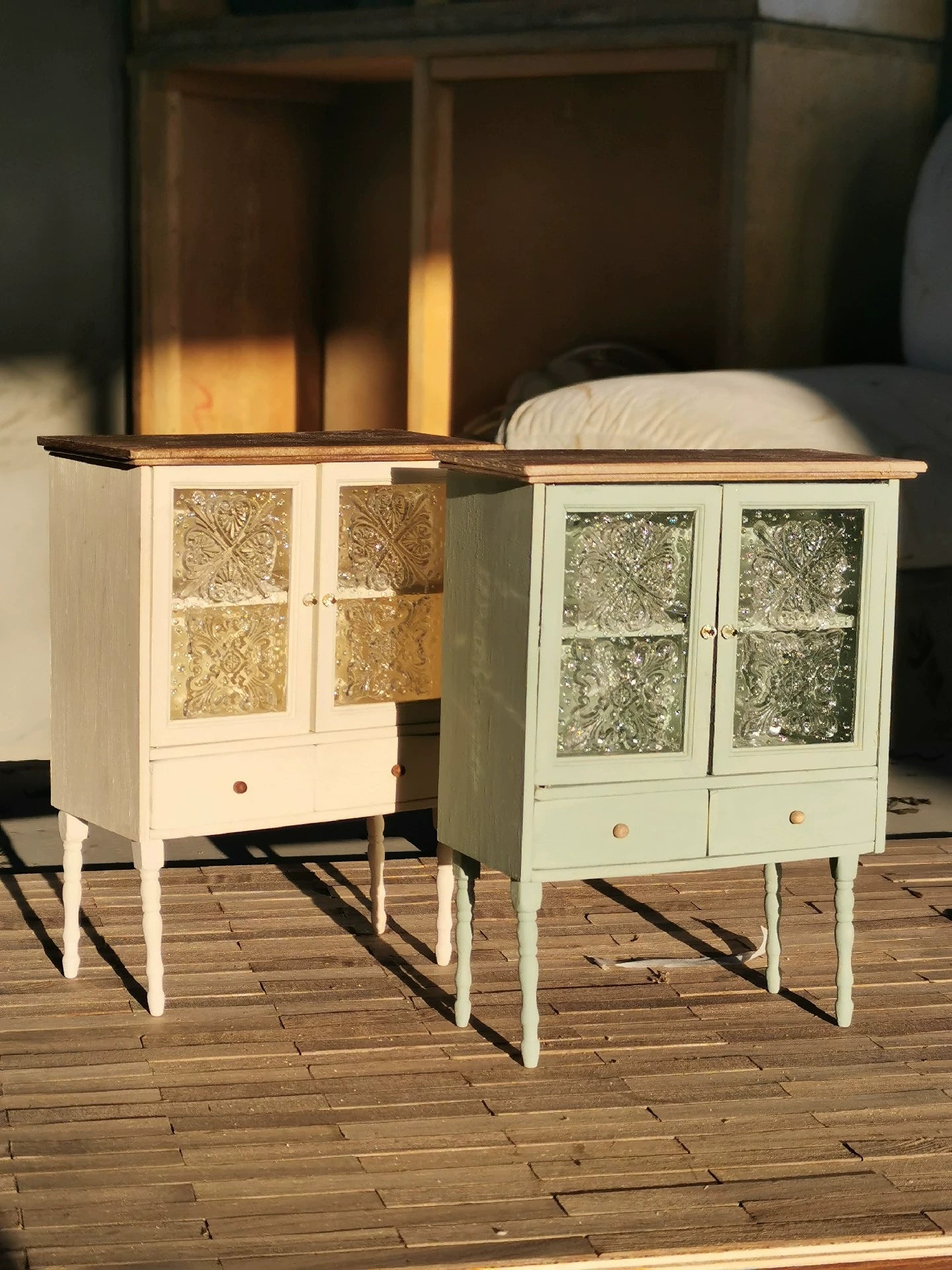 Meubles miniatures pour maison de poupée, échelle 1:6, armoire vintage en bois gaufré pour salle de jeux de poupées BJD Blythe
