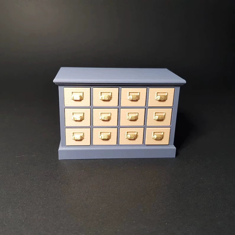 Mueble de almacenamiento en miniatura de madera con cajones para casa de muñecas a escala 1:12.