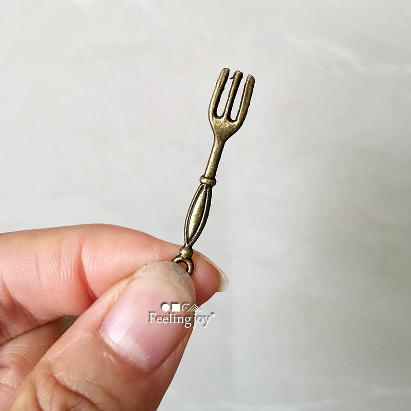 Accessoires miniatures pour poupées BJD à l'échelle 1:6 et 1:12 : ensemble de couverts en bronze, couteau, fourchette, cuillère, bâtonnet mélangeur