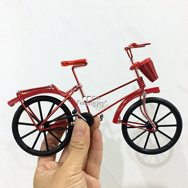 1:12 Scale Miniature Dollhouse Furniture Metal Bicycle Prop Miniature Accessory