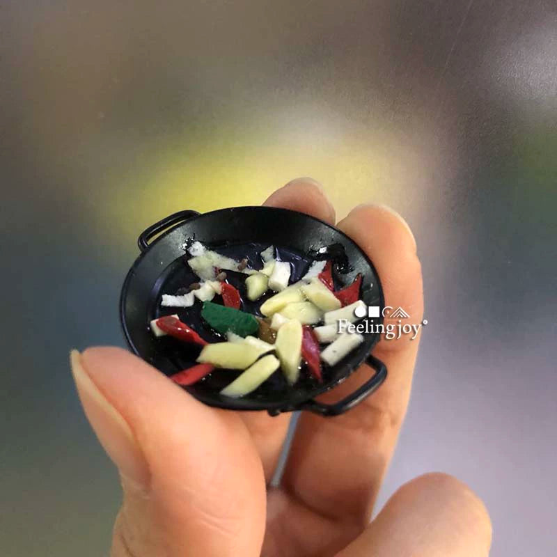 Accessoires miniatures pour maison de poupée, échelle 1:12, réservoir d'essence, meubles miniatures