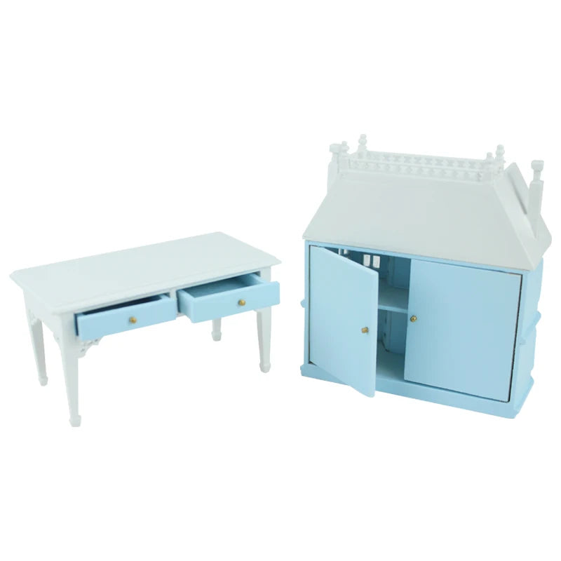 Casa de muñecas azul a escala 1:144 con mesa y muebles en miniatura a escala 1:12